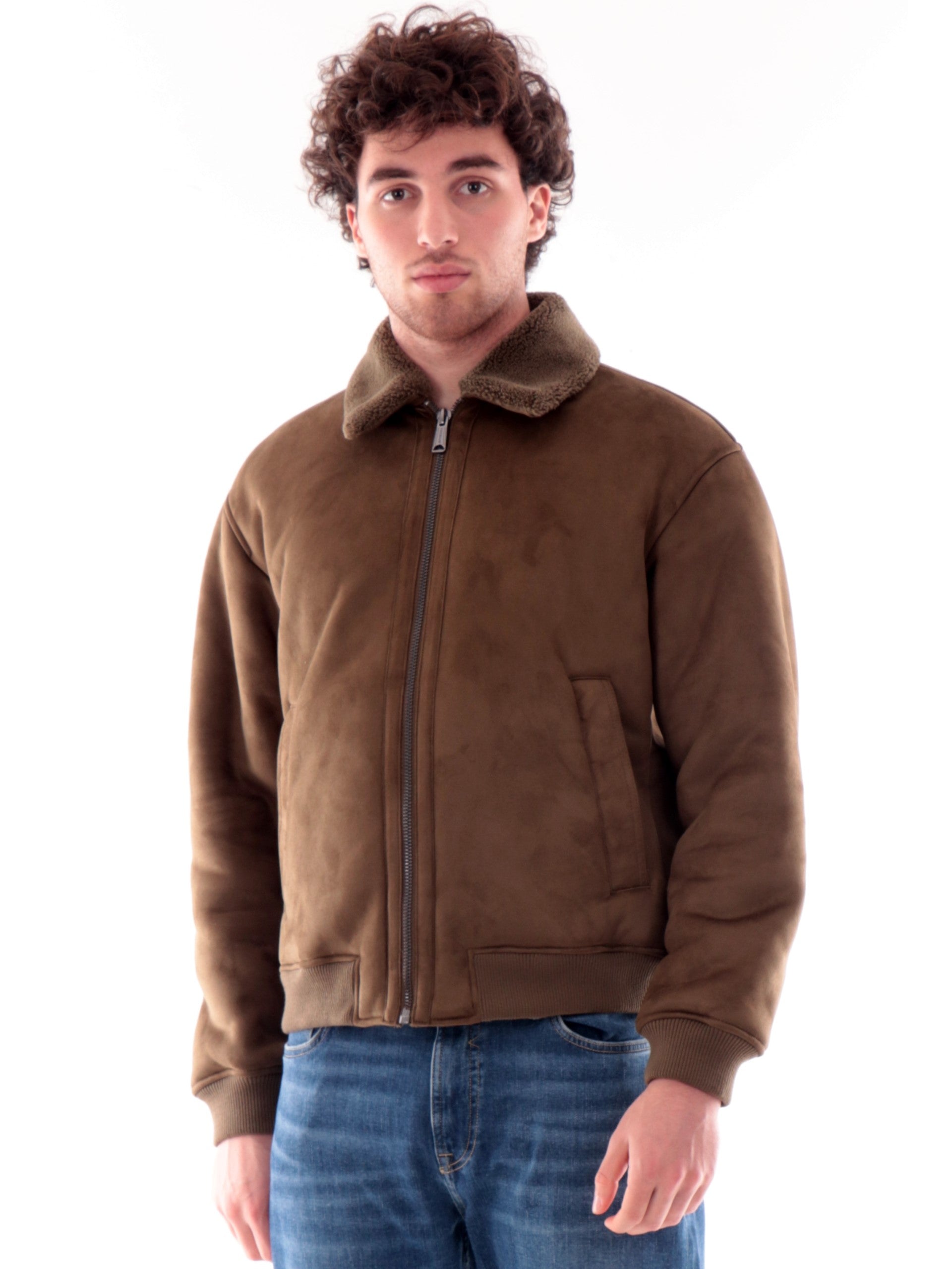 577fa15fe2351aef45715659bbfcd8057967af18