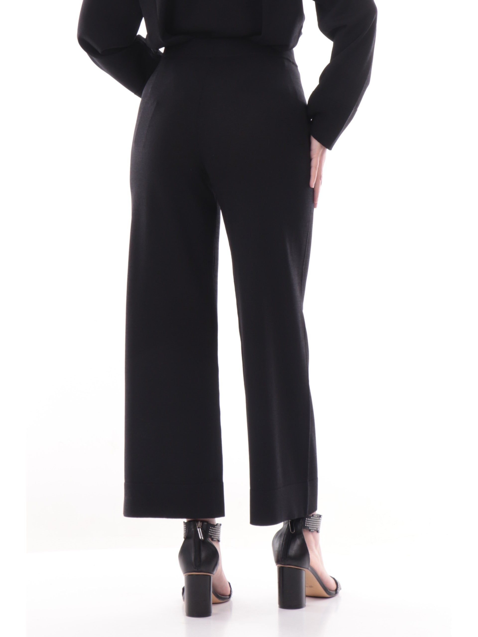 83f4c66ff7324e0793f93a9aa50af8fe2a796018