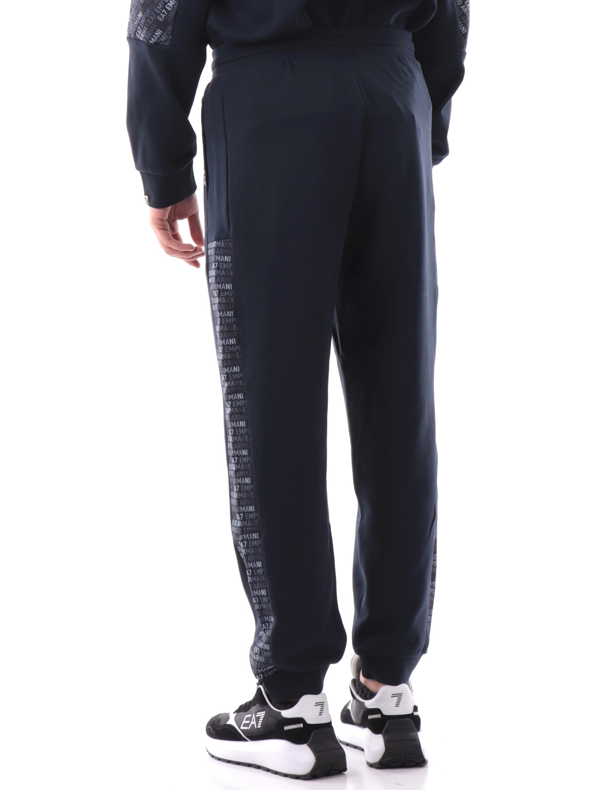 12fab85209ecfe107f26fdf77b8240102b2b54dd