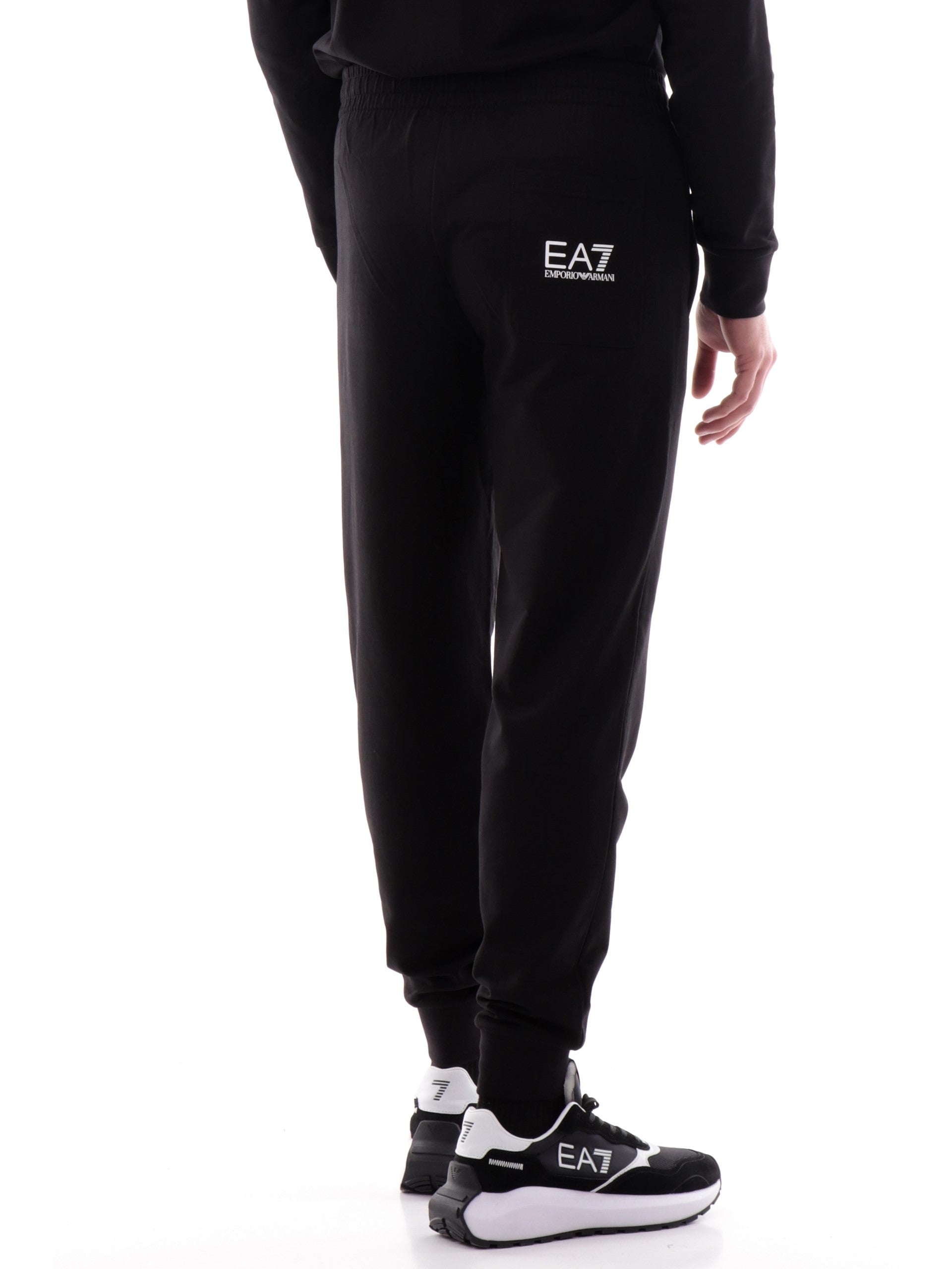 8dc7460f23aee8e8fd5252c12a48046df91f9e3d