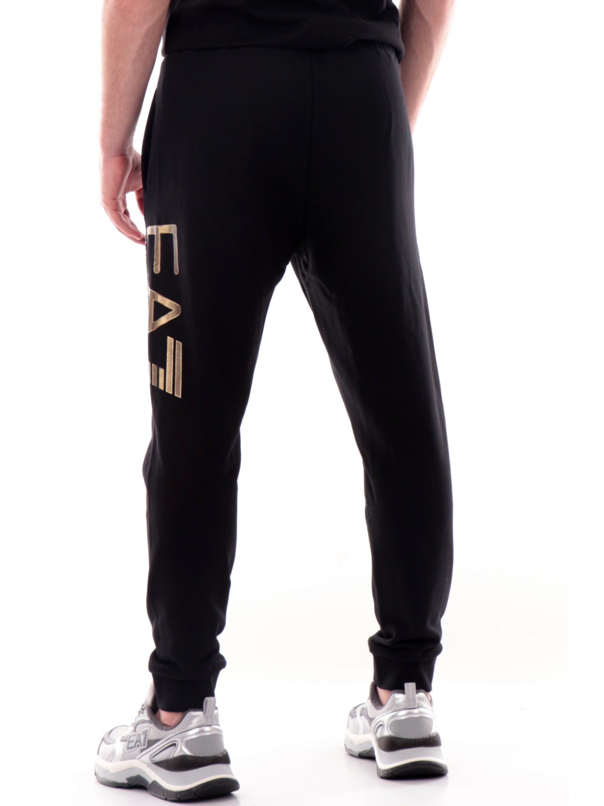 c0cde69b9c668cc34966a1e3b5da5858c41e9a2c