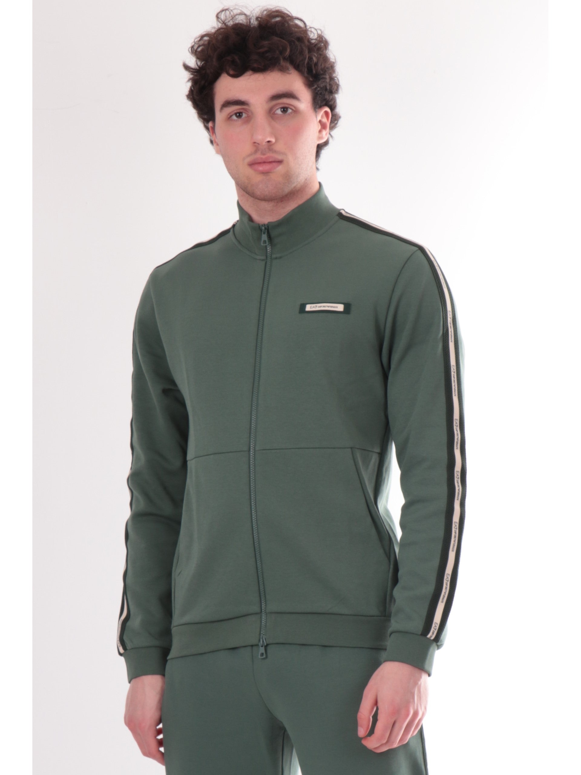 c2395535b969d4491130ca1f960b83b311402b7e