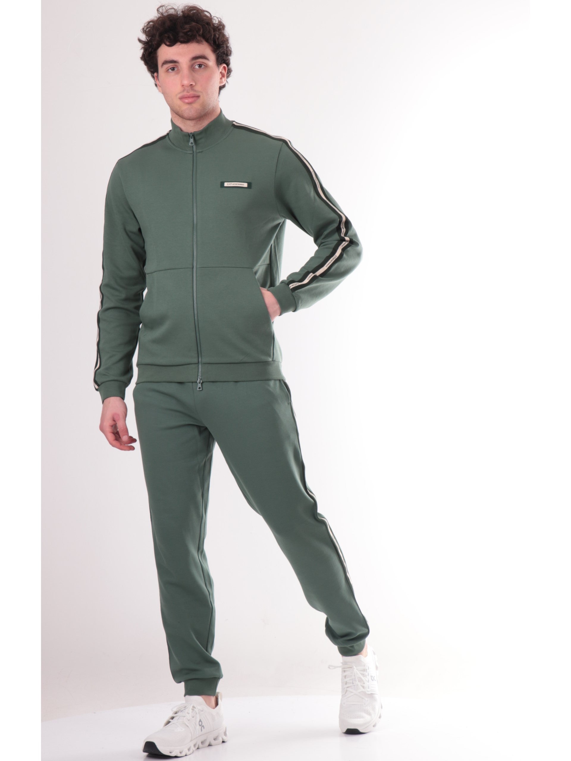 97f4761c121279254035bc6d59bf0e9a13f3d25c