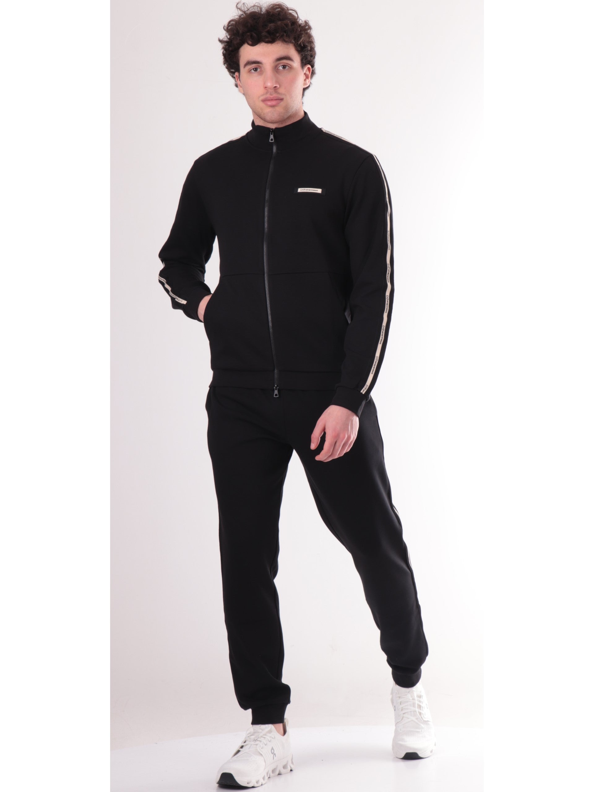 92ebf66f99c1d83ba2e4765bc57fca12564b5361