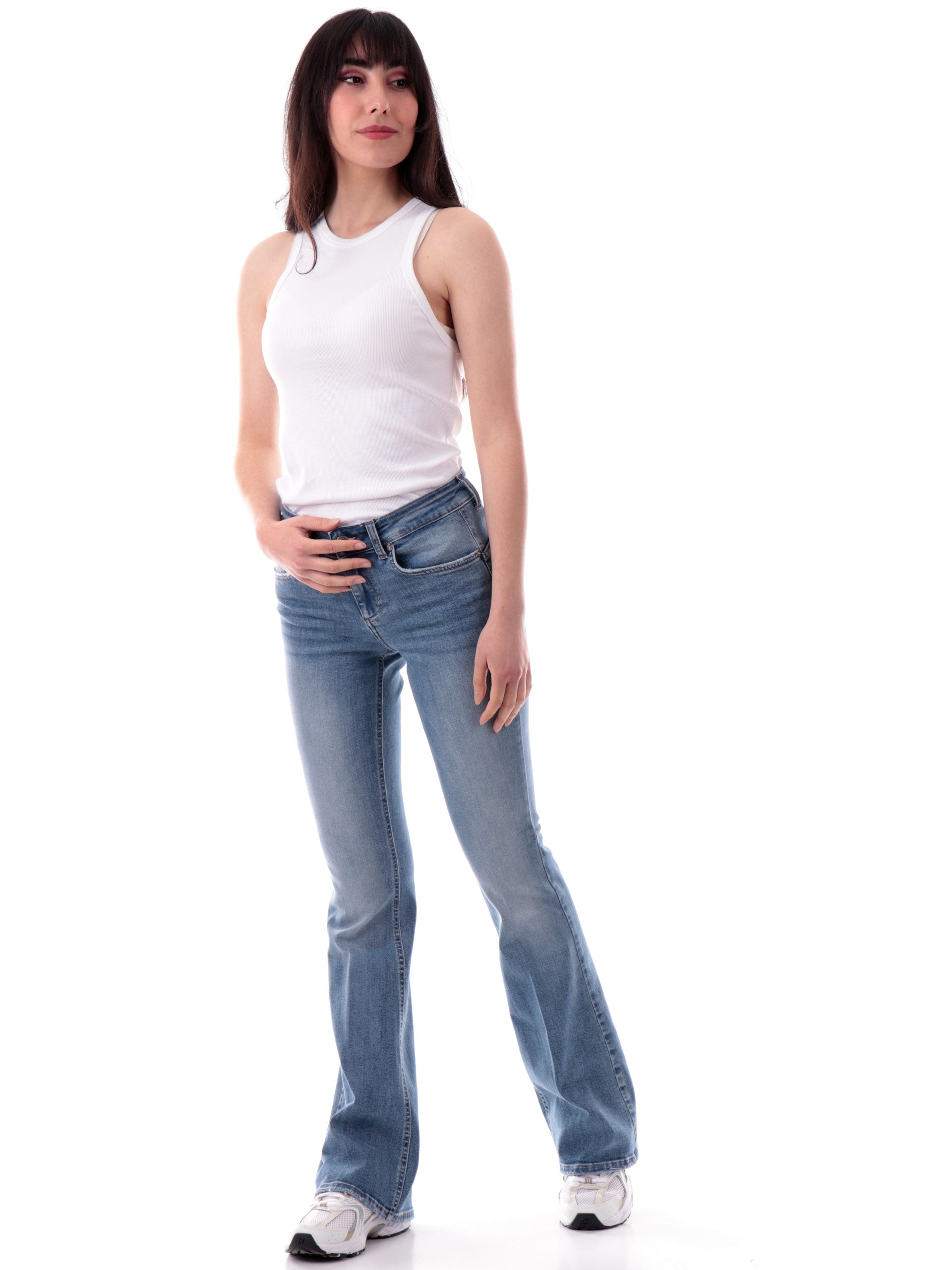 2c8f5ba606bf9ffc32fff0e8c7c08750a2f144df