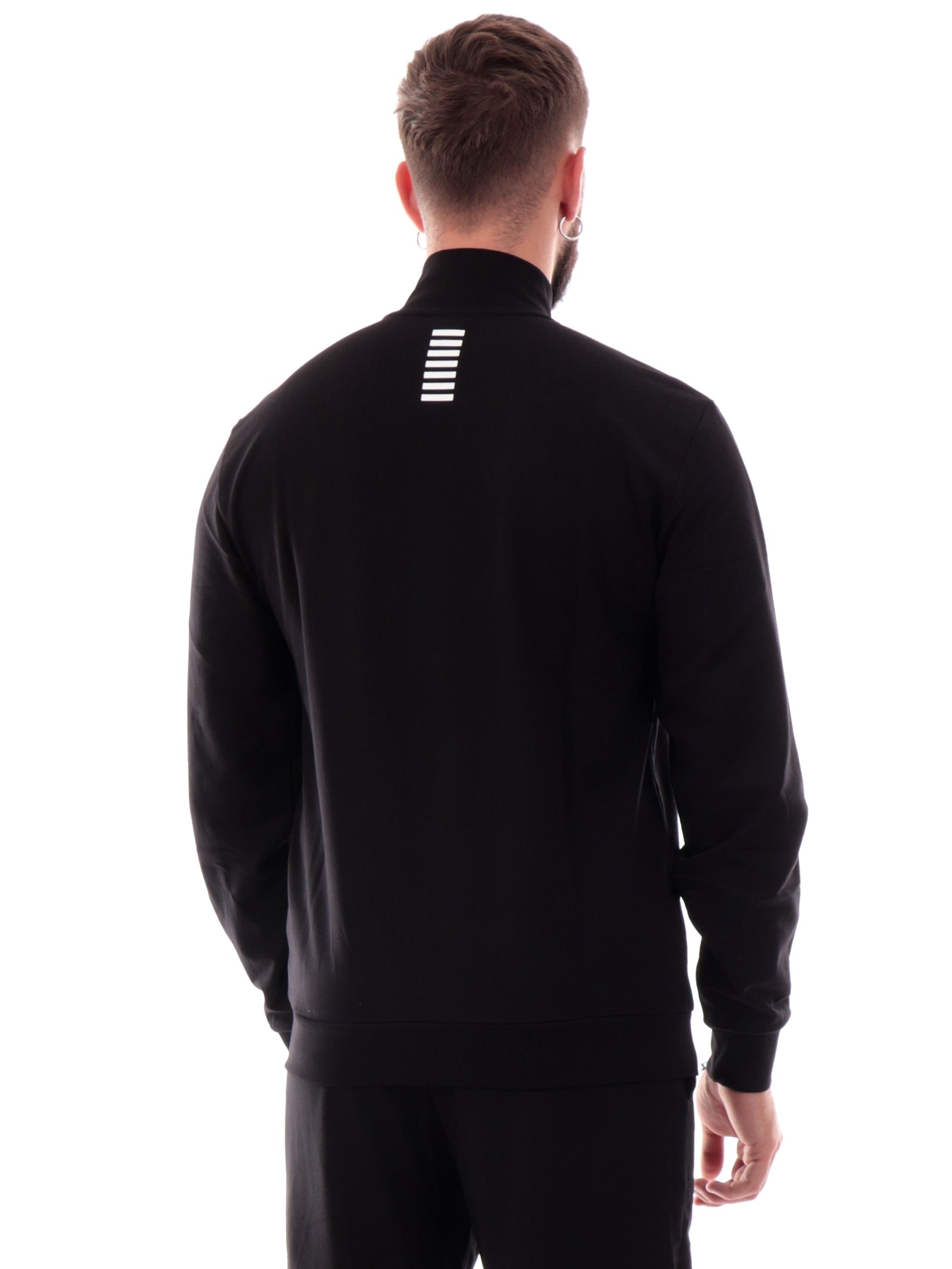 8b7d61709816d5539c34b6d45a39c7433b621e83