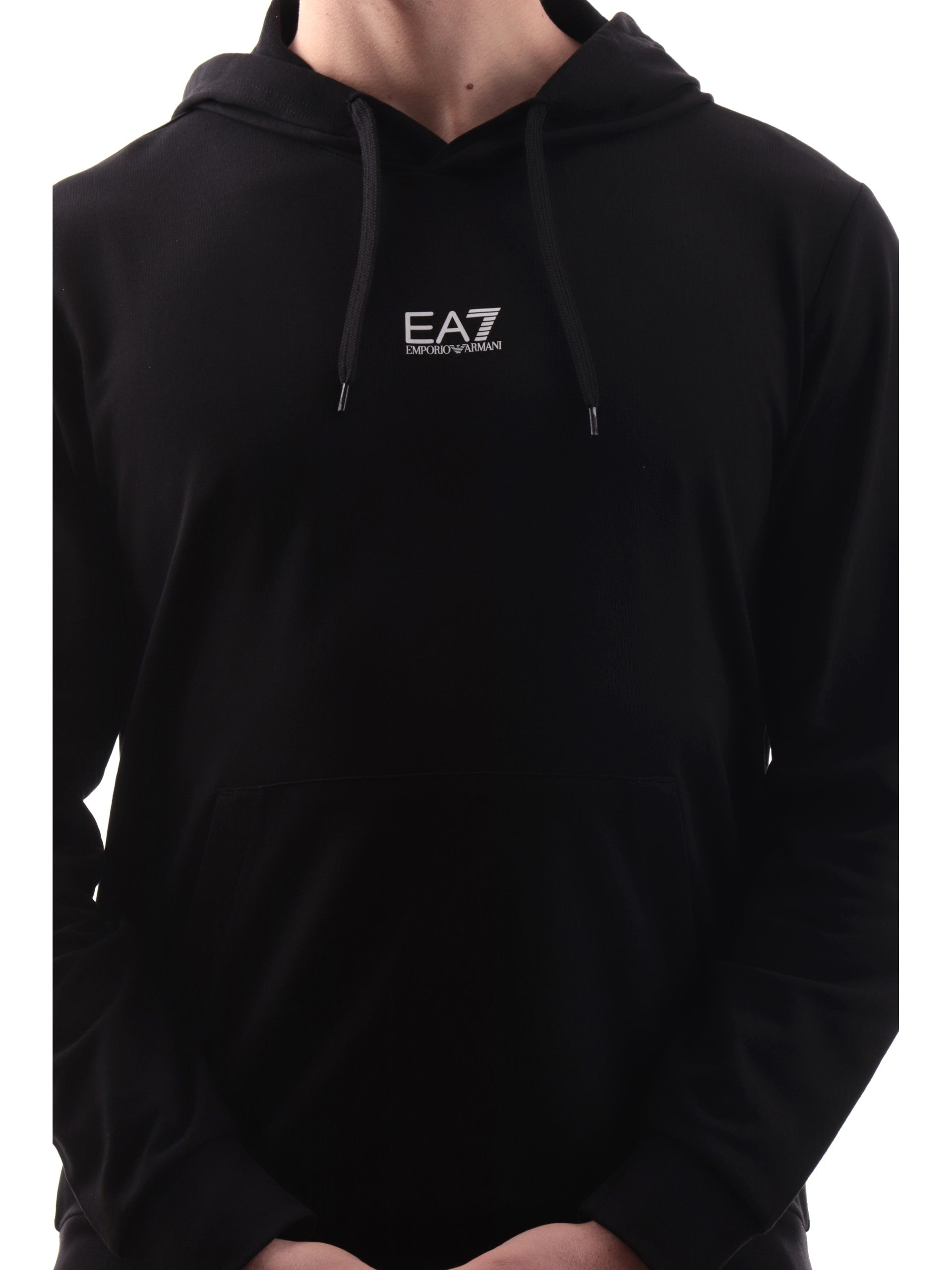 fb21013f3ac69b841bf5b12ca52b48e3a5cea25e