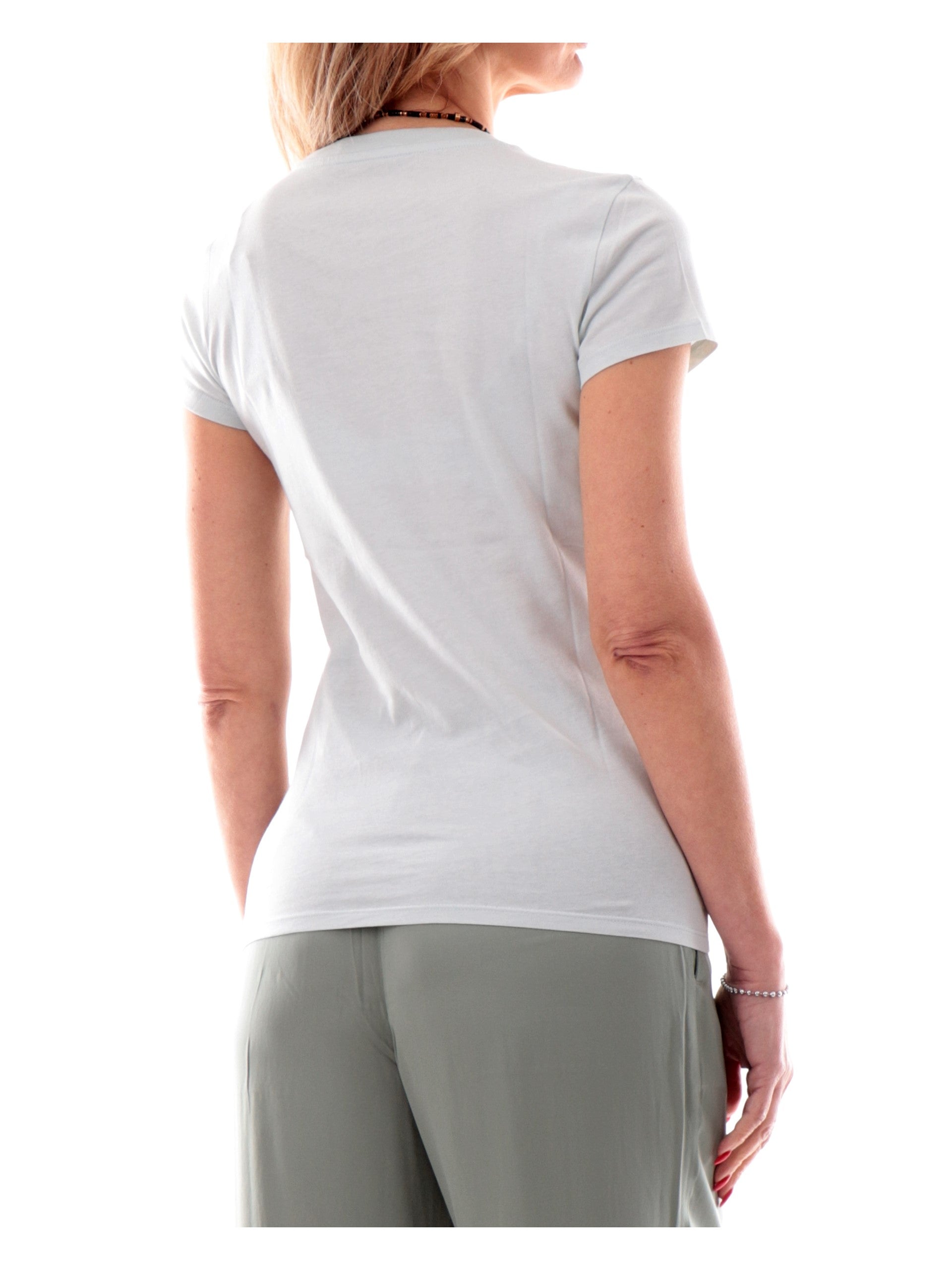 bbb69fd143d9598bbf7d0b0e6c5f2c8e5afdf1c0