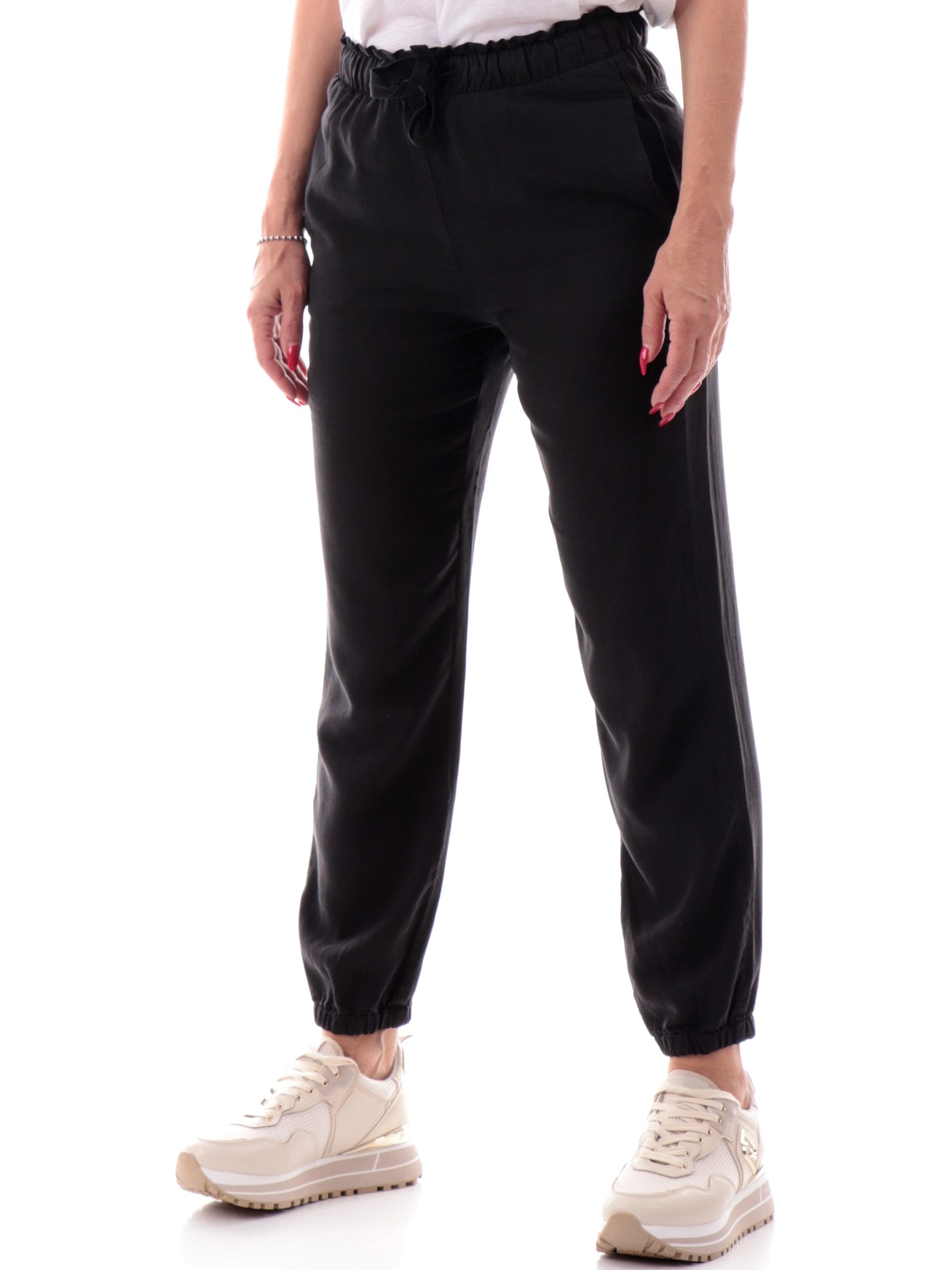 6cc65b2be1328f4b5749e2fb603c7ecb36903809