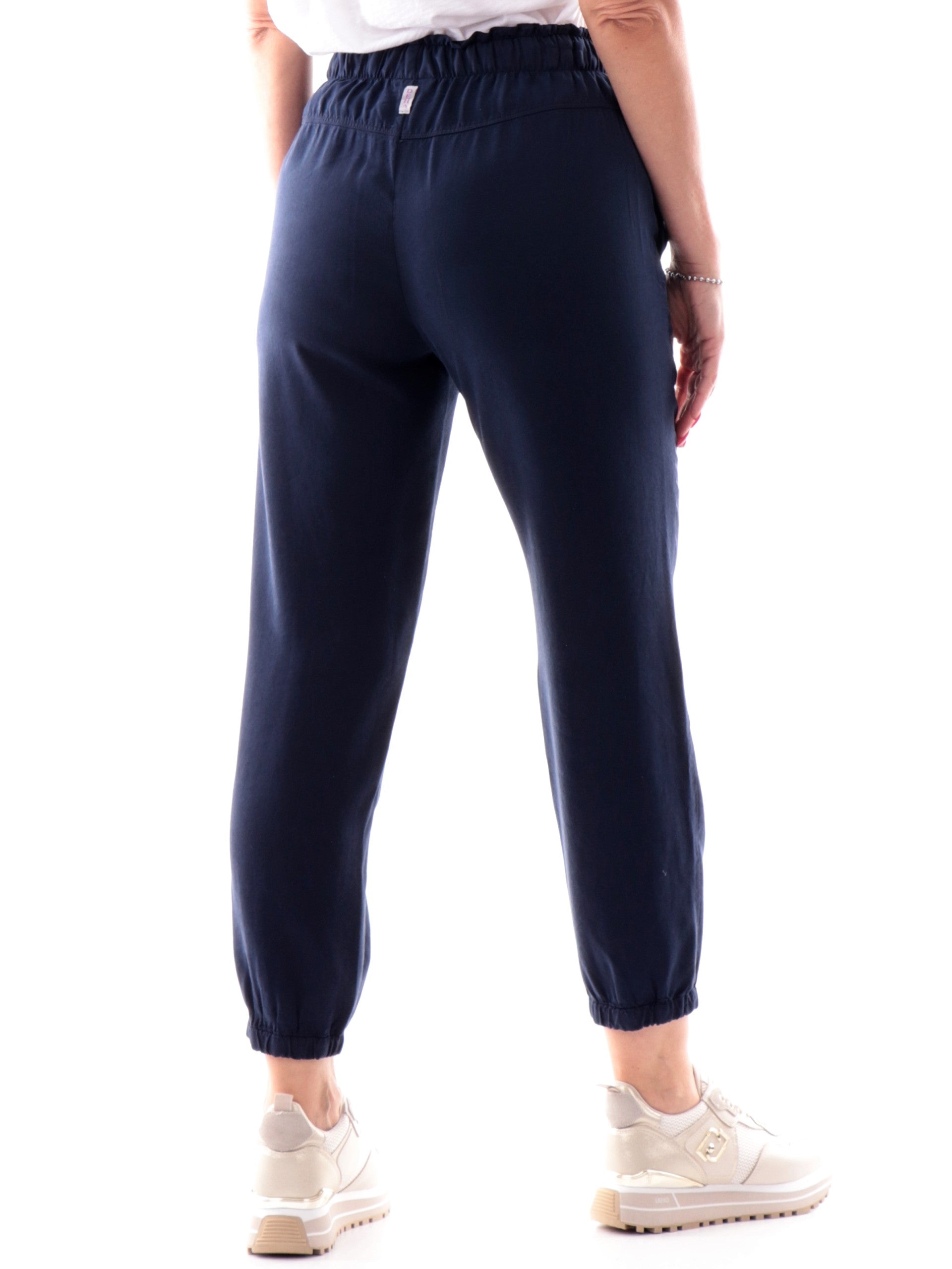 e15c2f59322daeed9dc0dac59ffb9e5042197c64