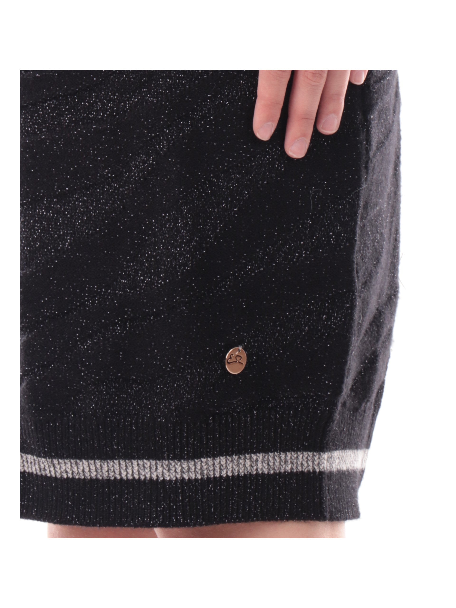 26ce93d6f5700aedc0007eef784bfcb15a6a36dc