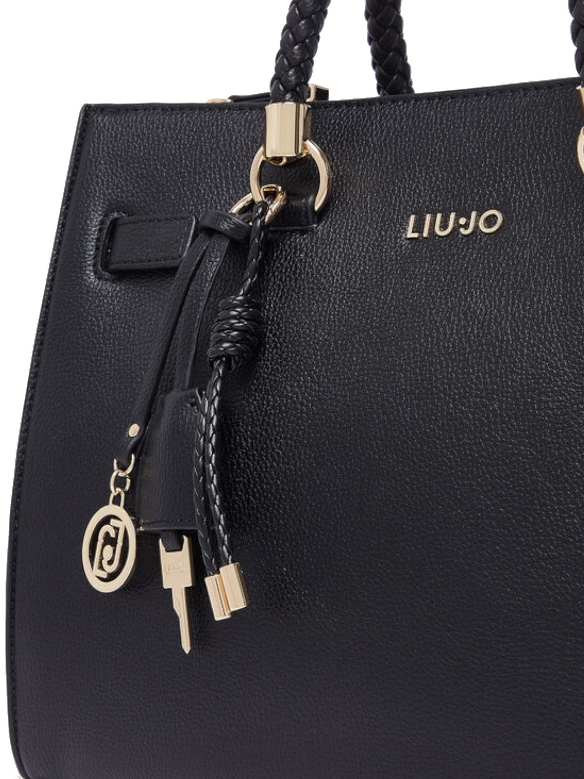 938b9effecde940b3095217417a661d779d13877