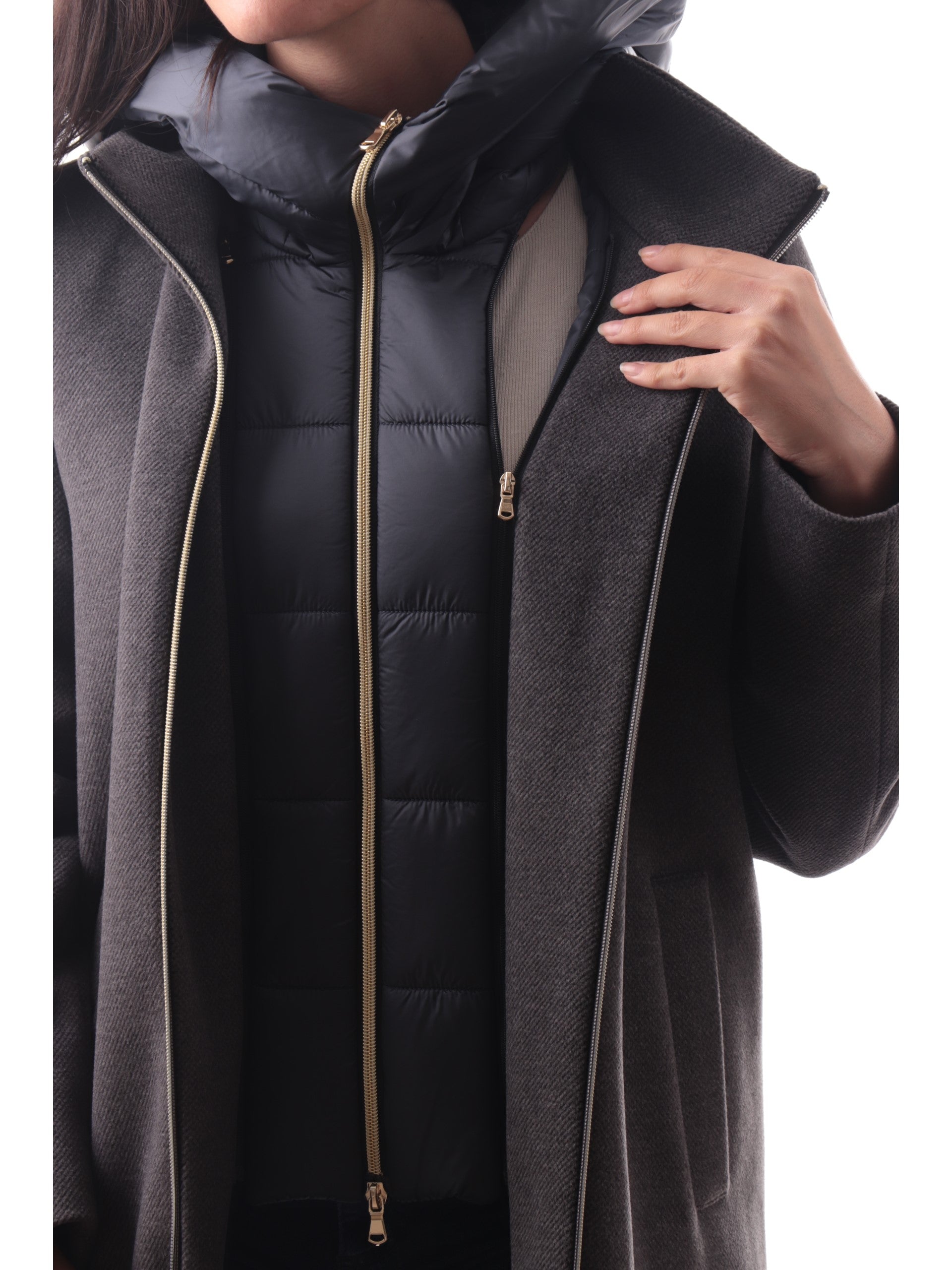 d46ff23679a79b34c38e522444620c3e8b0df639