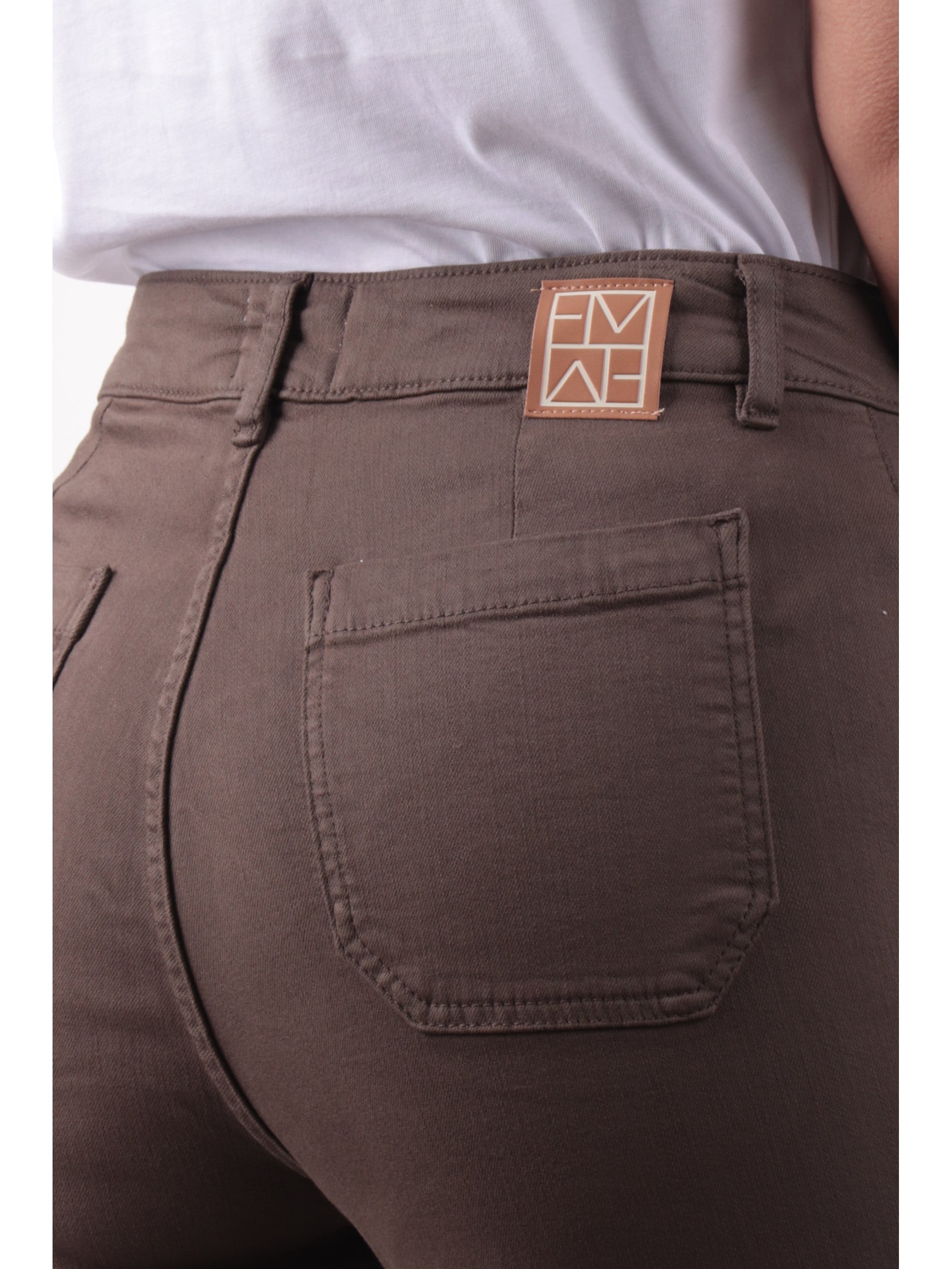 674b55798d0185e4a7c77ad78fad7ff00237d956