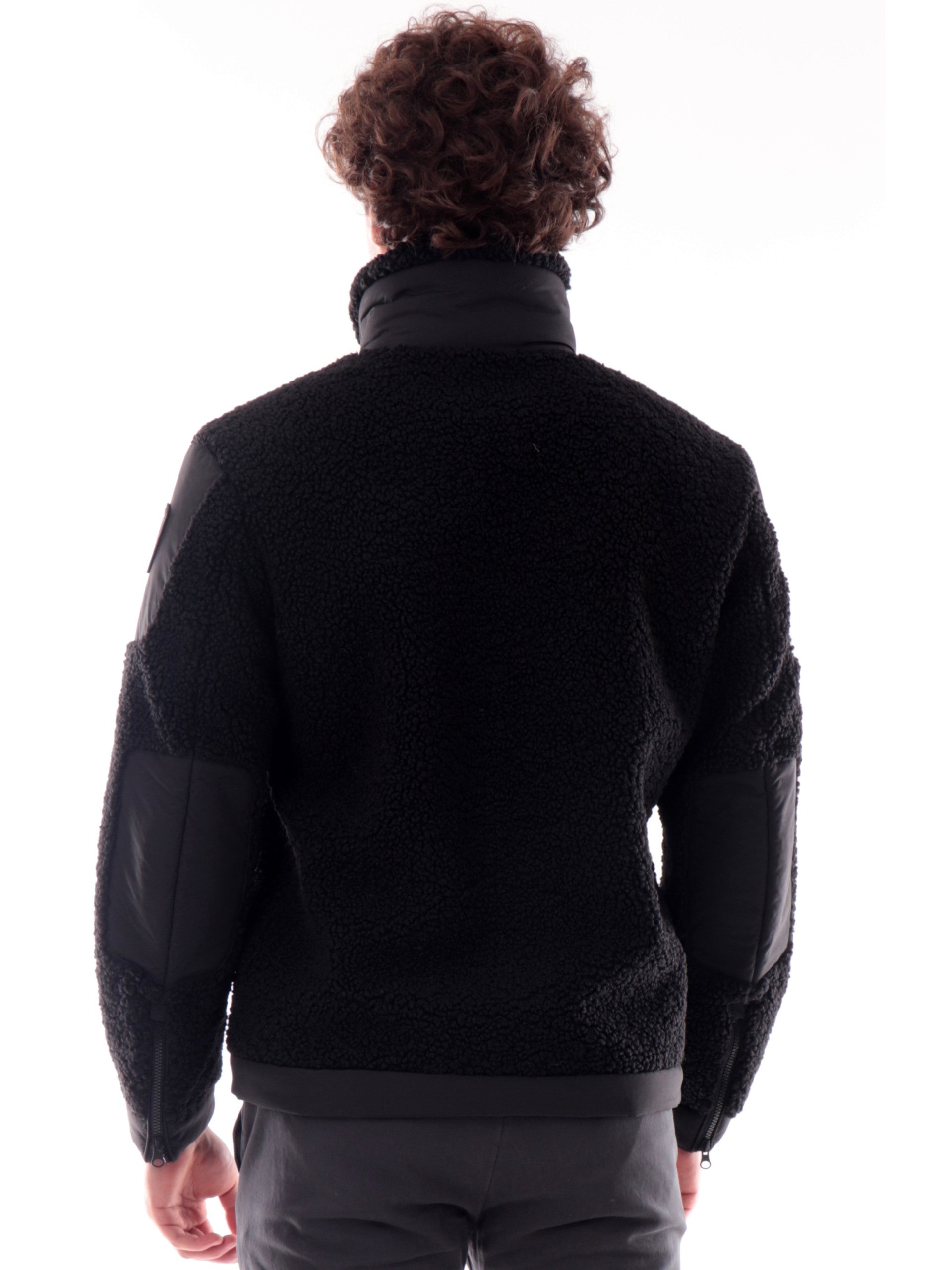 0d645b9c86dccffd9b620cdc3e05939d255a7eee