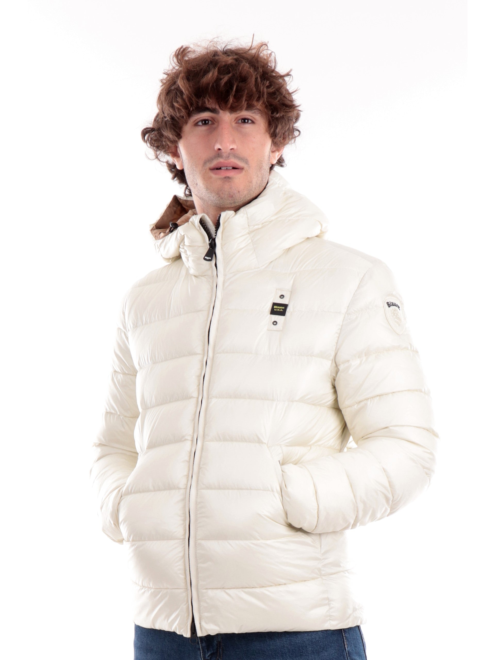 d06e9a9de9b2c8d8c19d1c7980502c81779cb7fa