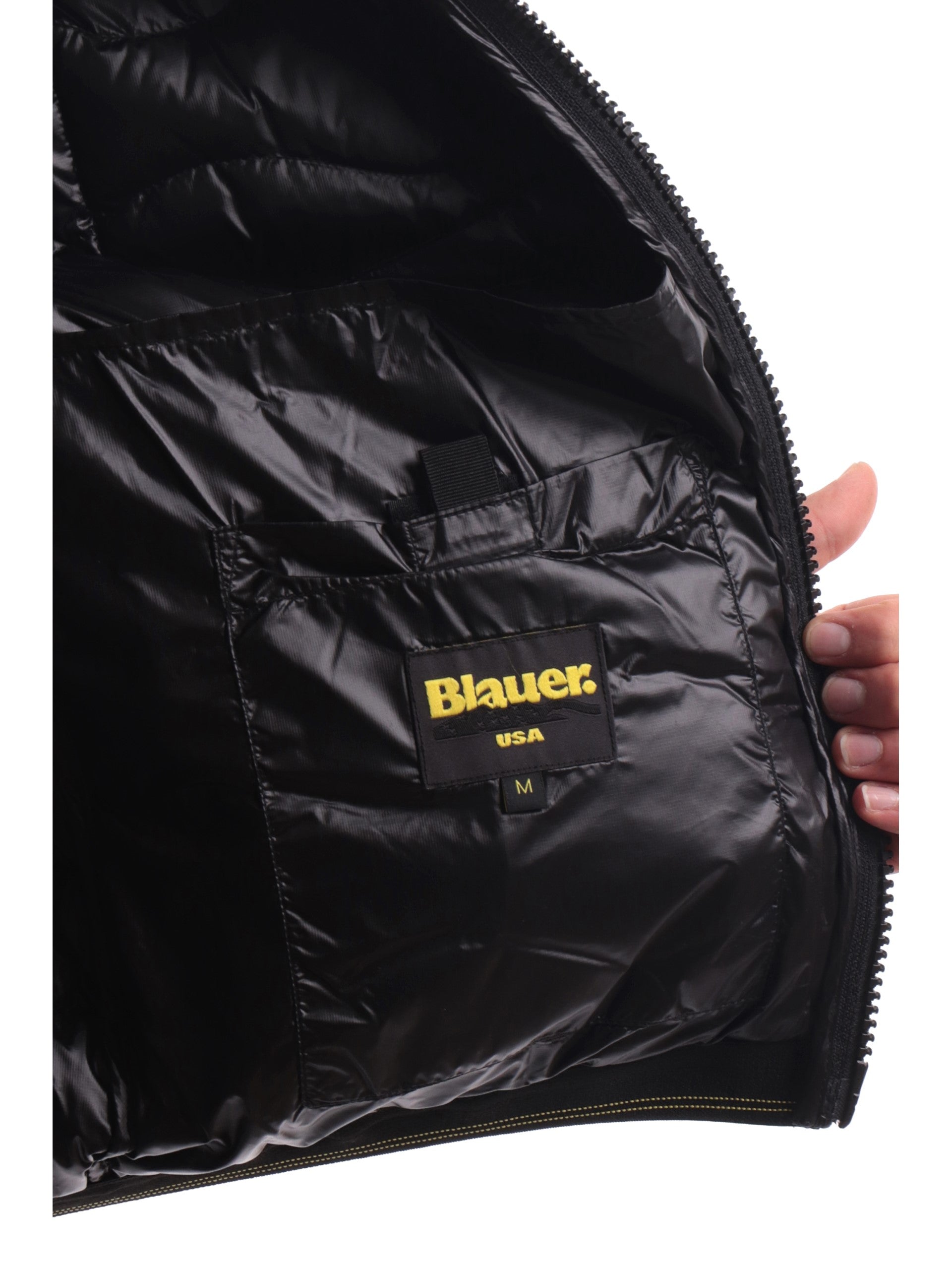 e008b9ab37cd76cf86e8e9bee0db13a2ec9ce55d