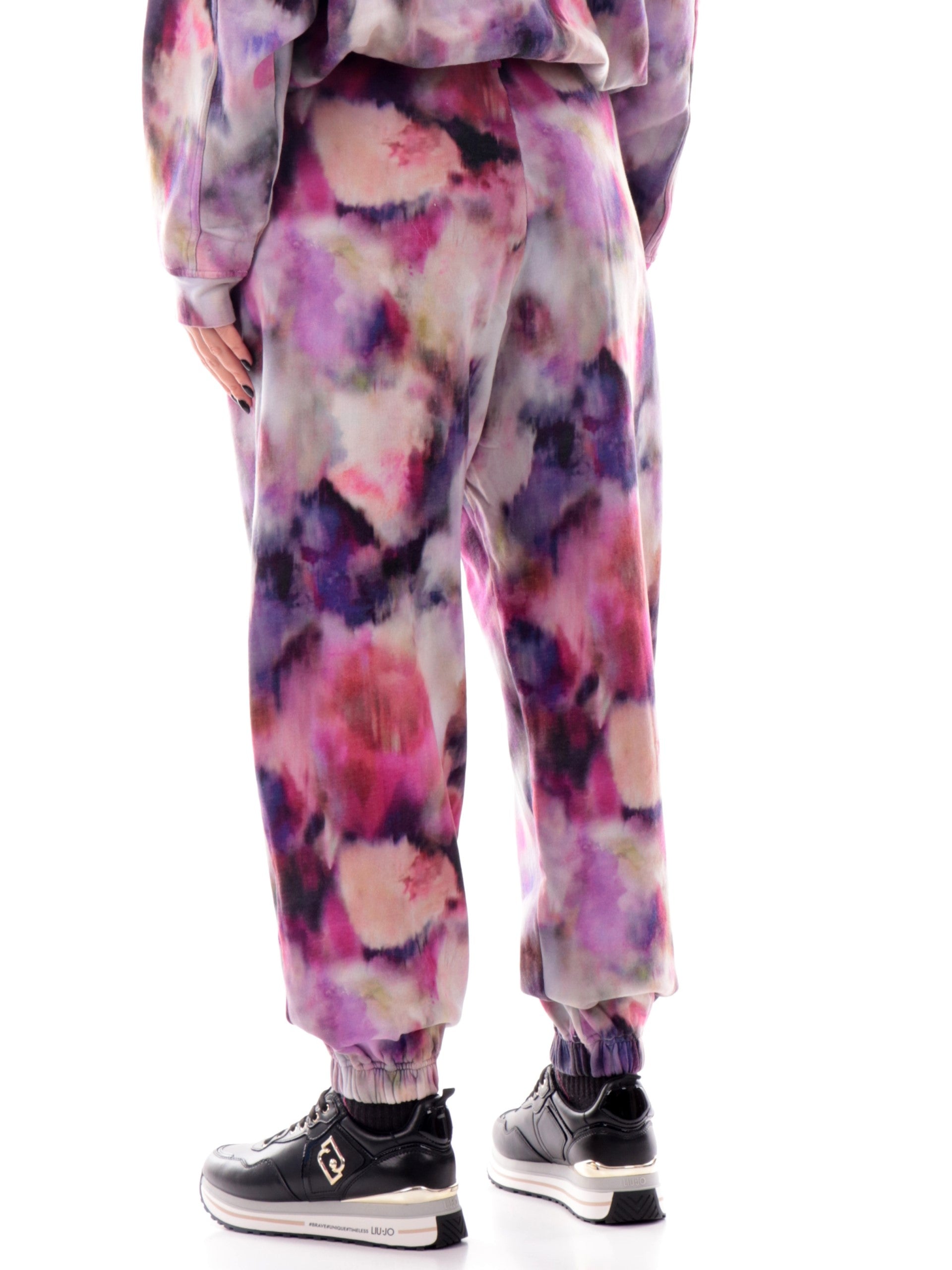 fb8badec7fd23c73a1084b30198979bde8ed54a4