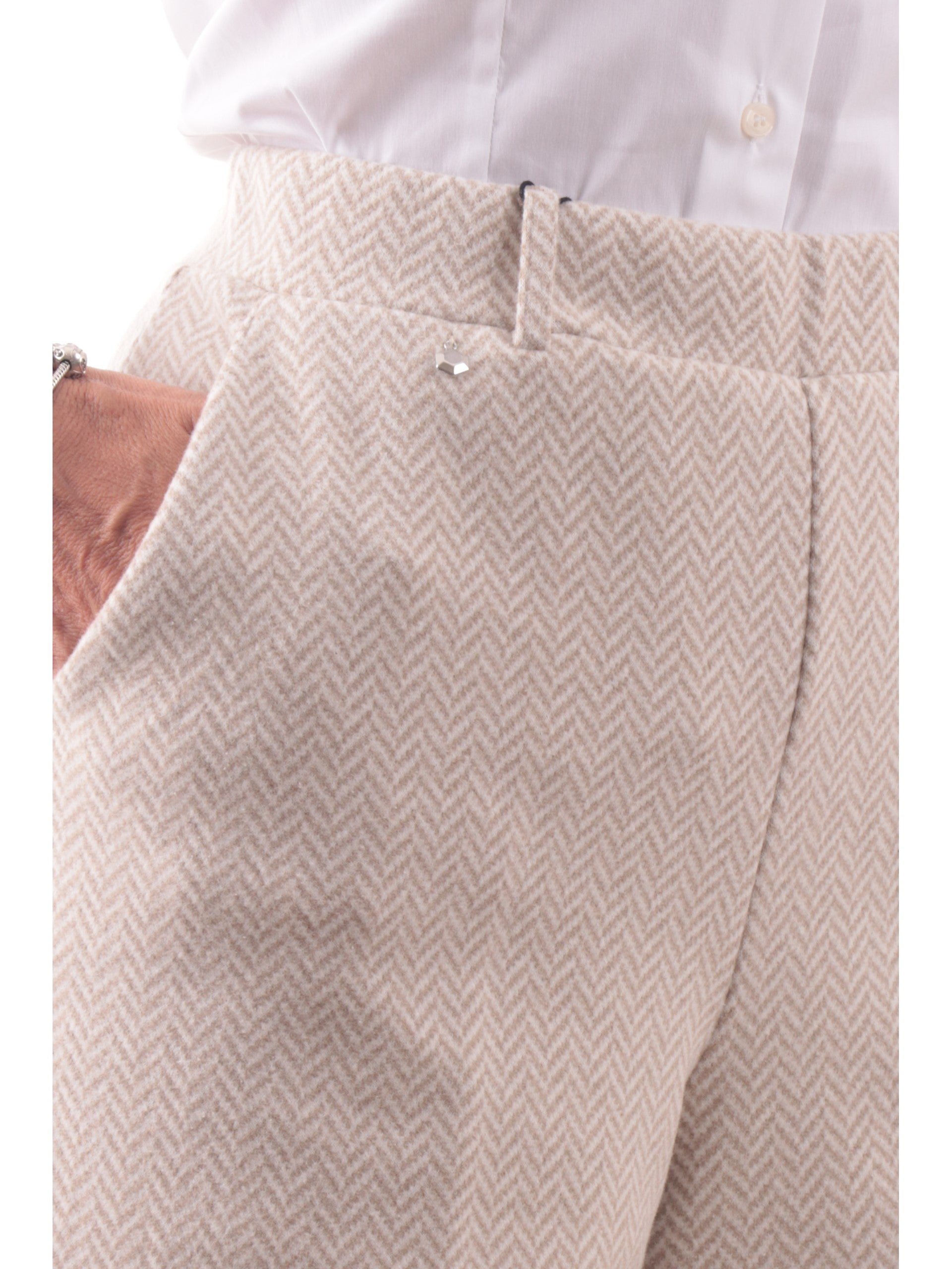 22f45d680e820aa40203131d429563c3d7e04bef