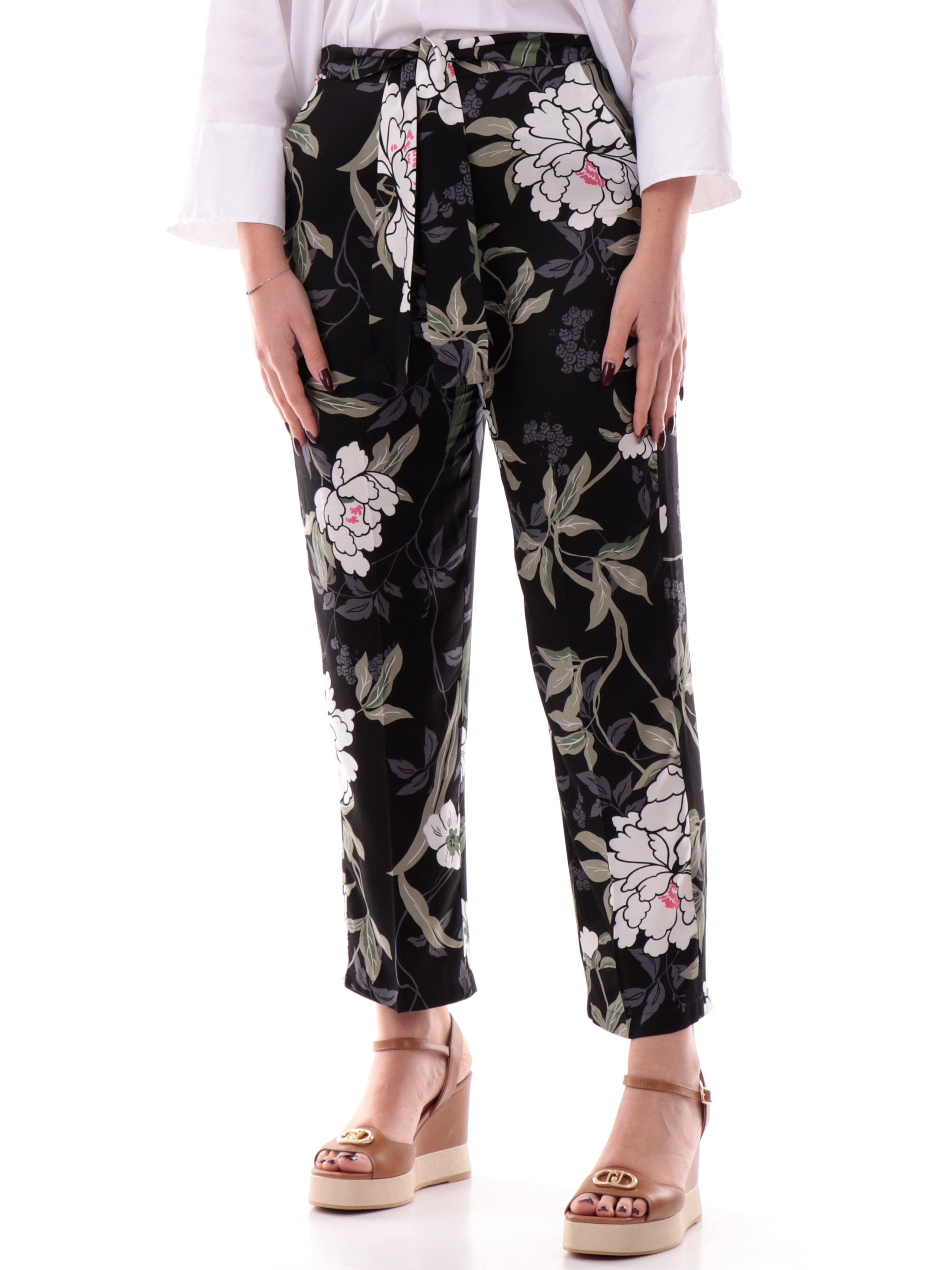 c3c5dd713bbfc13f9b3dbcfbec3b84434496d860