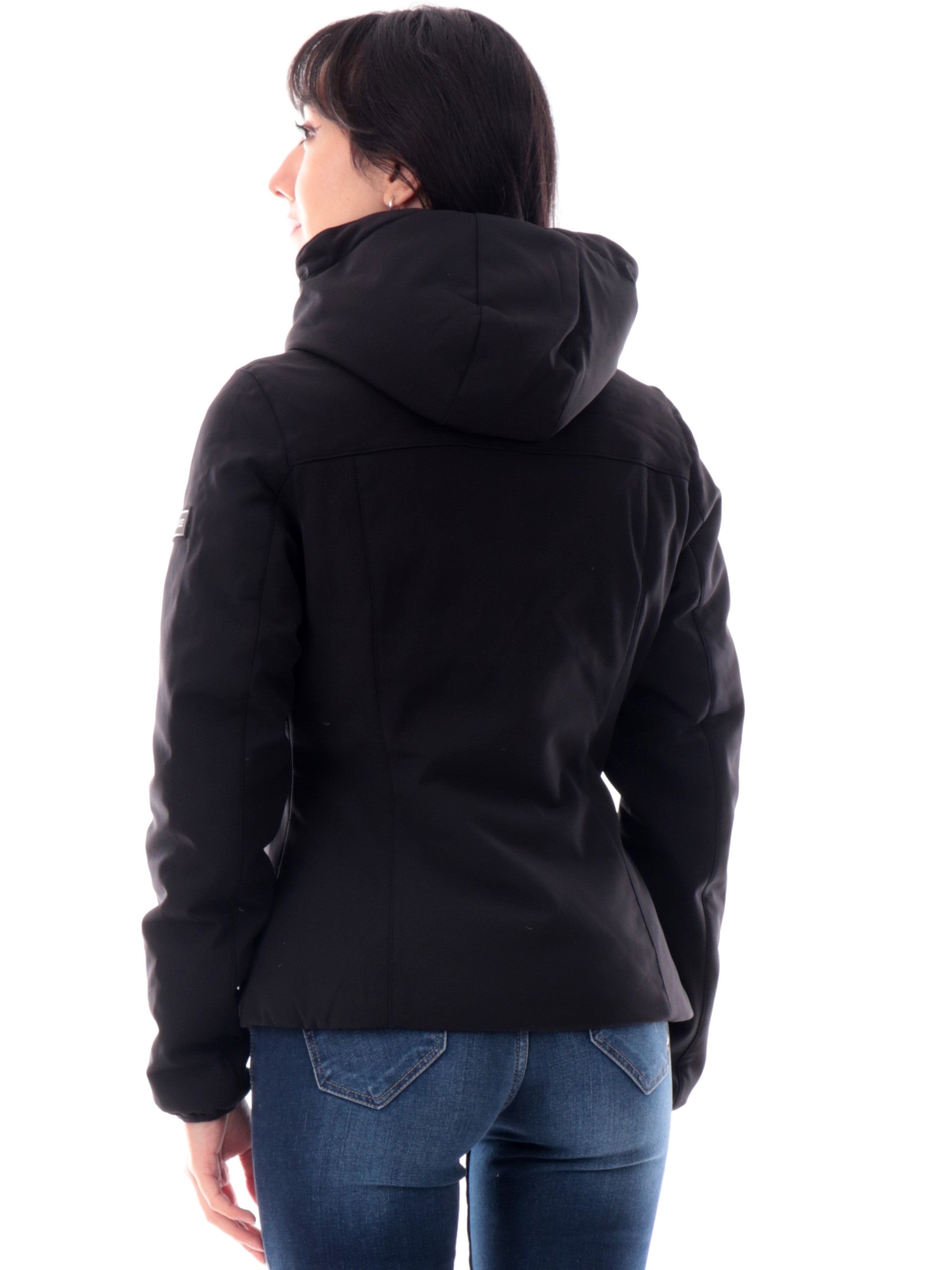 e7d7866db109490e164f35e35689449a25d57e21