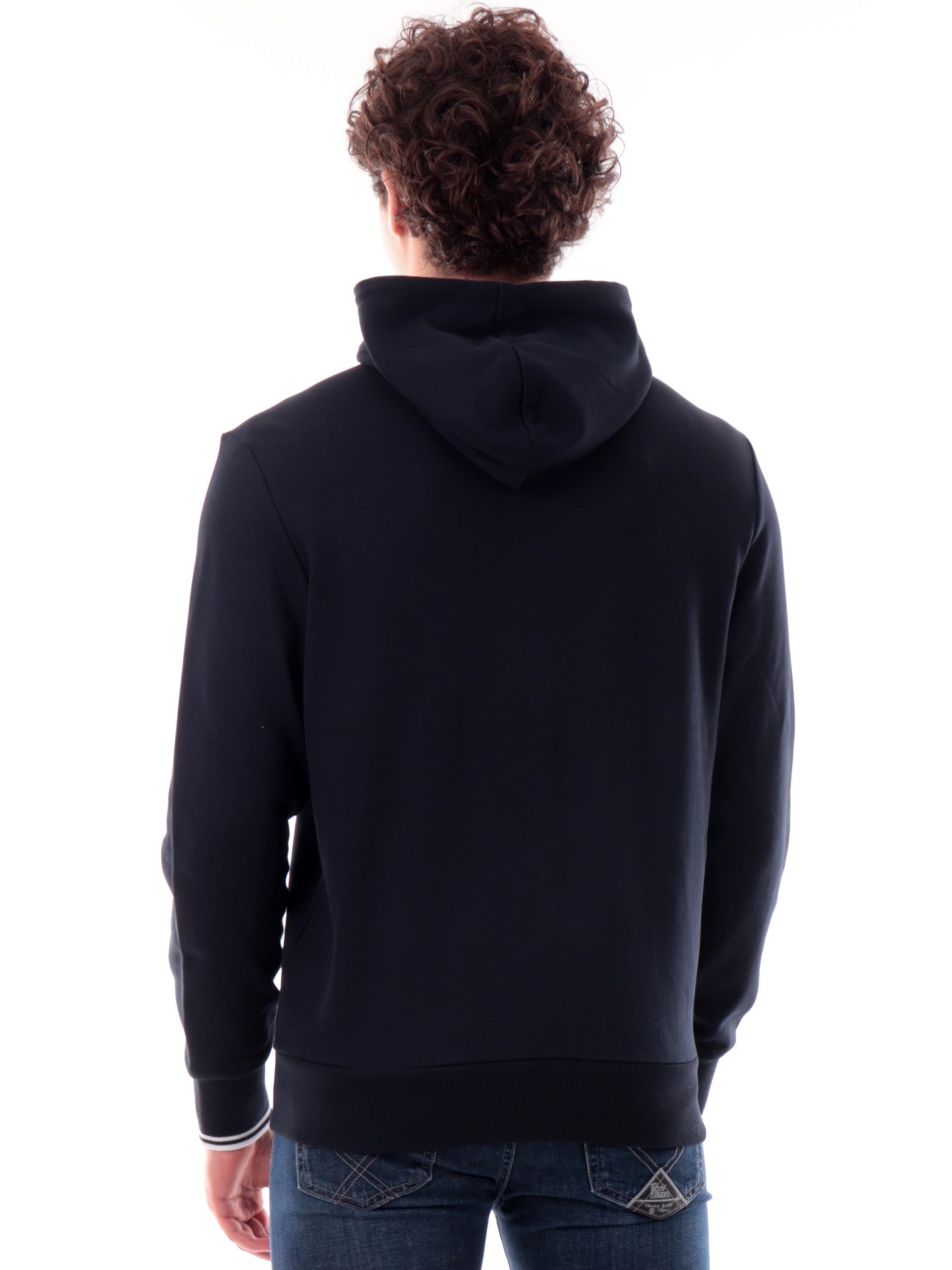 b598864b371601213bd3dbfa90eebd5d2a48835e