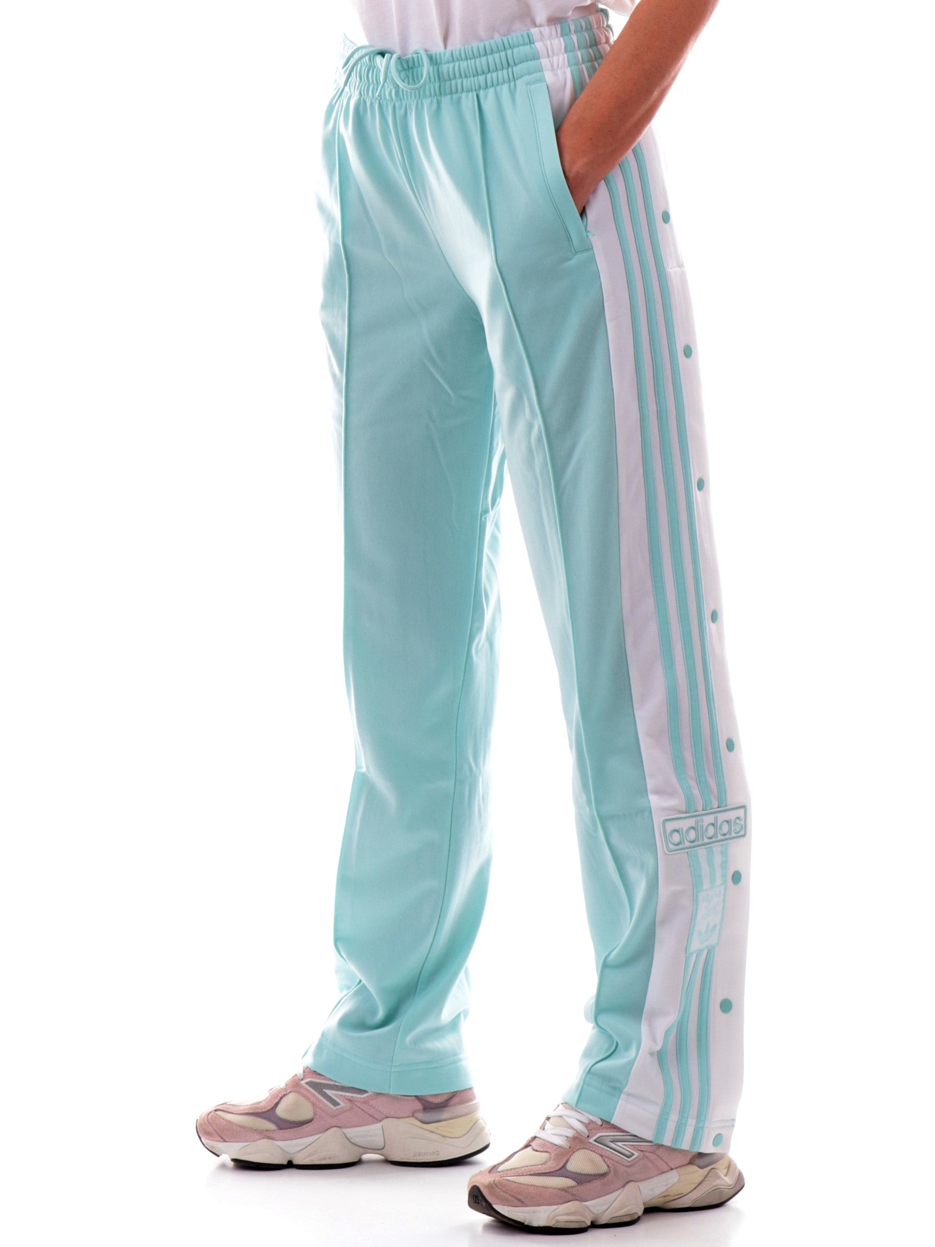 50f2c277303cd65f8453ea208868c10fec08fd15