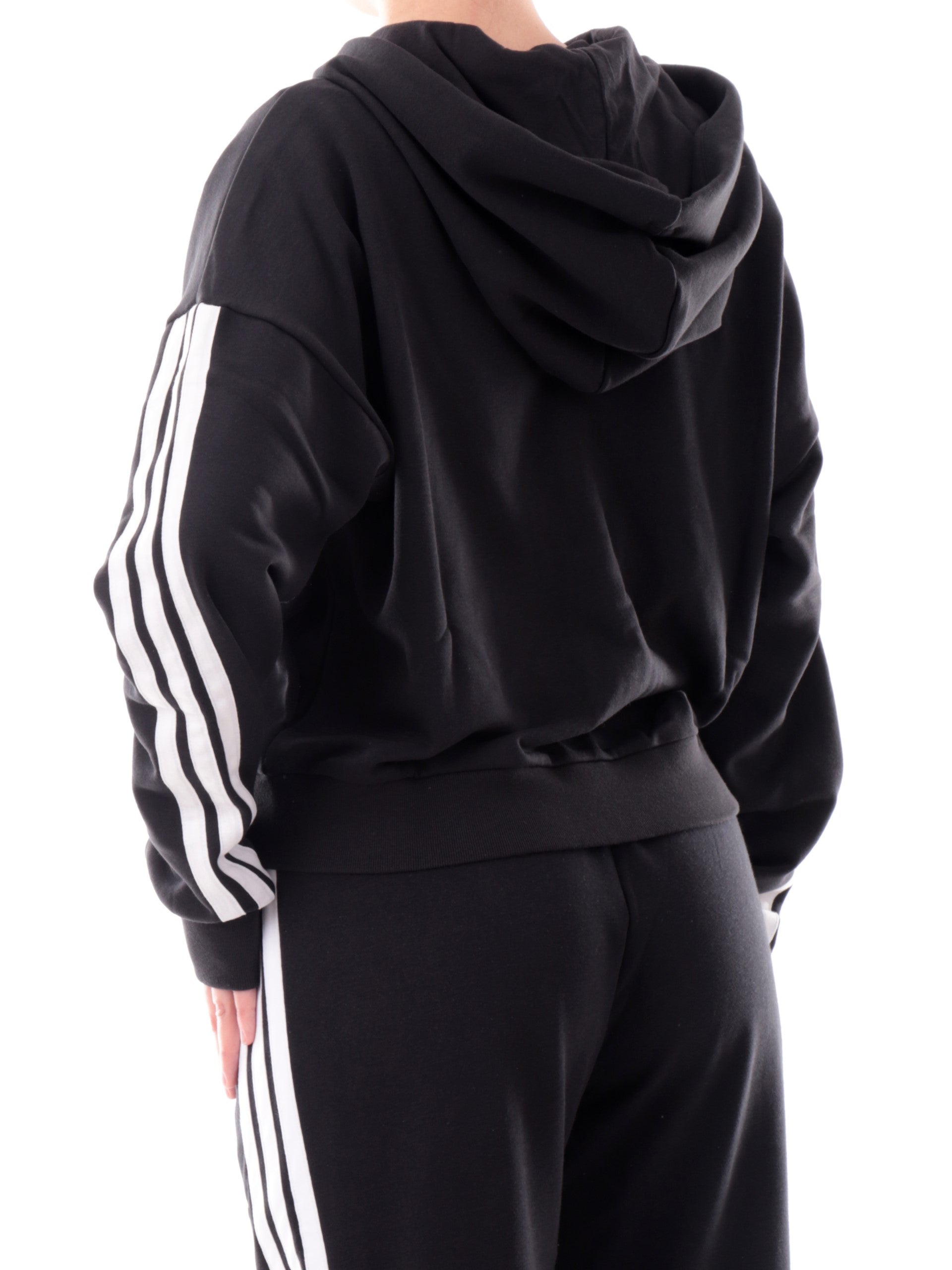 6eec4b24a3cbf3a16568d976fd19f04eae964a08