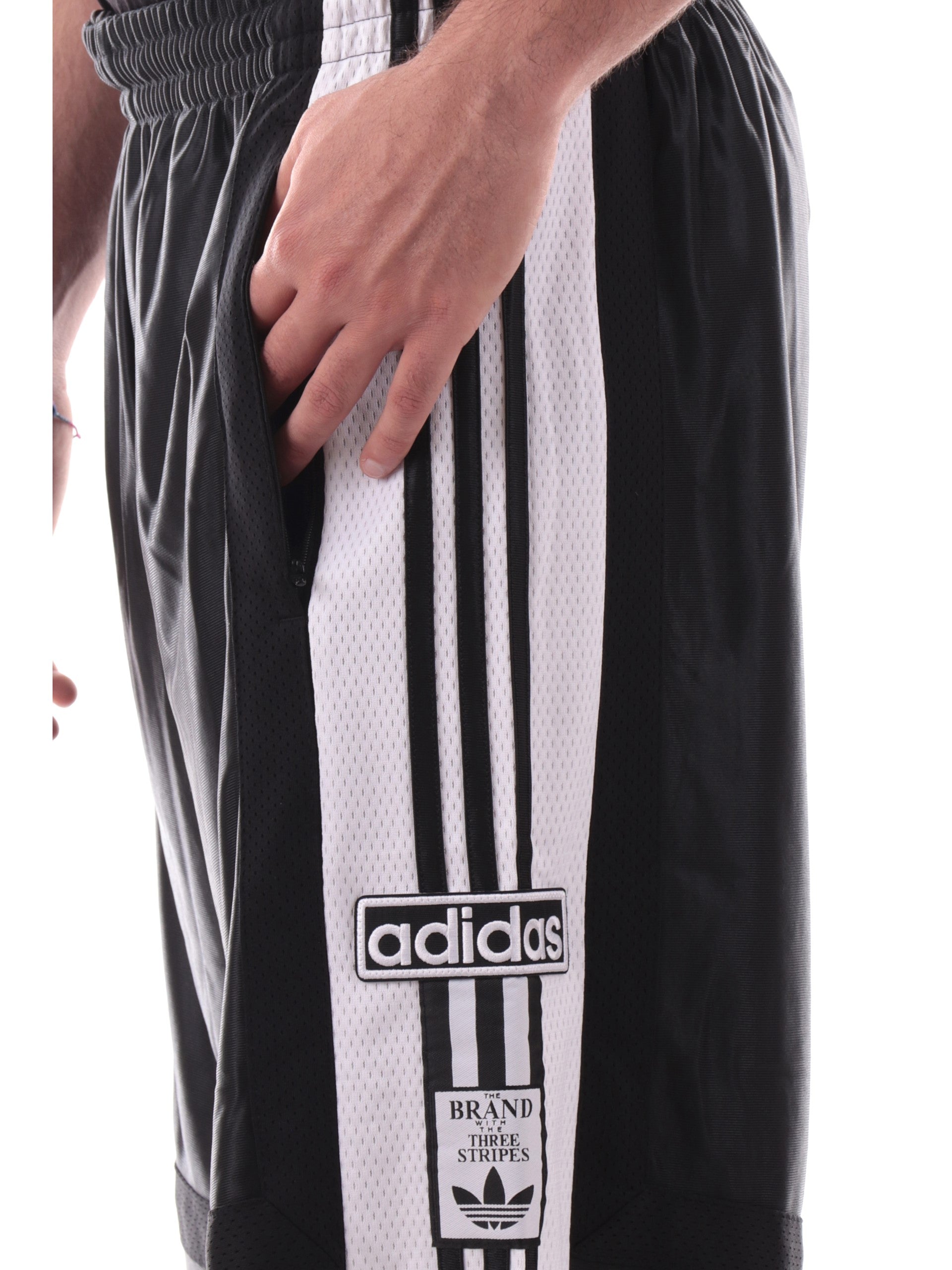 ef58ecb99738211fd1e8052a4e2c3ccf1b608c1e