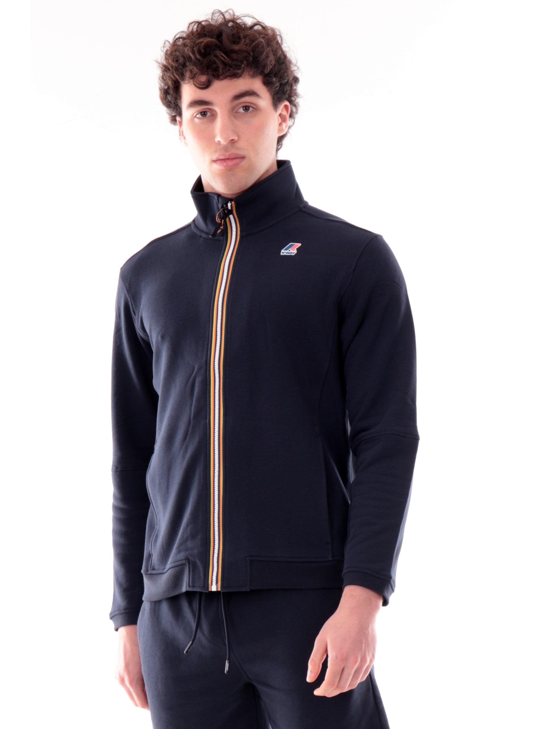 6565e8b51f4d0cdfd5b5b0bff7ef4733d1a8c1d1