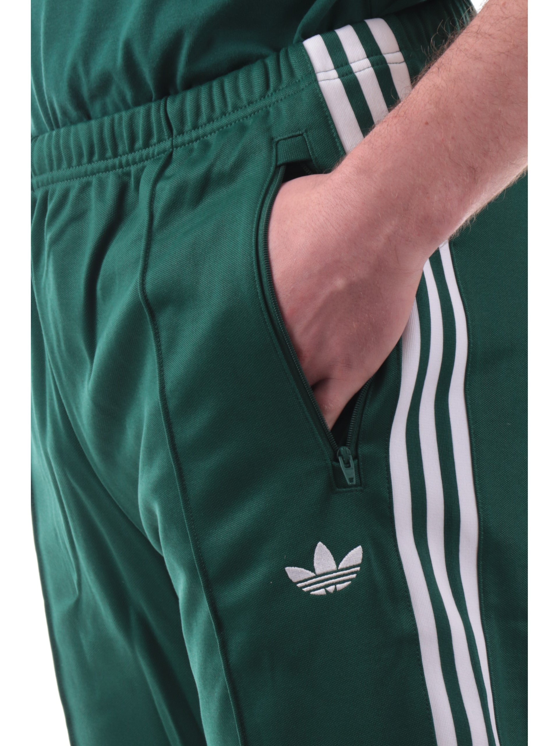 25b3a418464857a25d7d3984f38a4127a12d8009