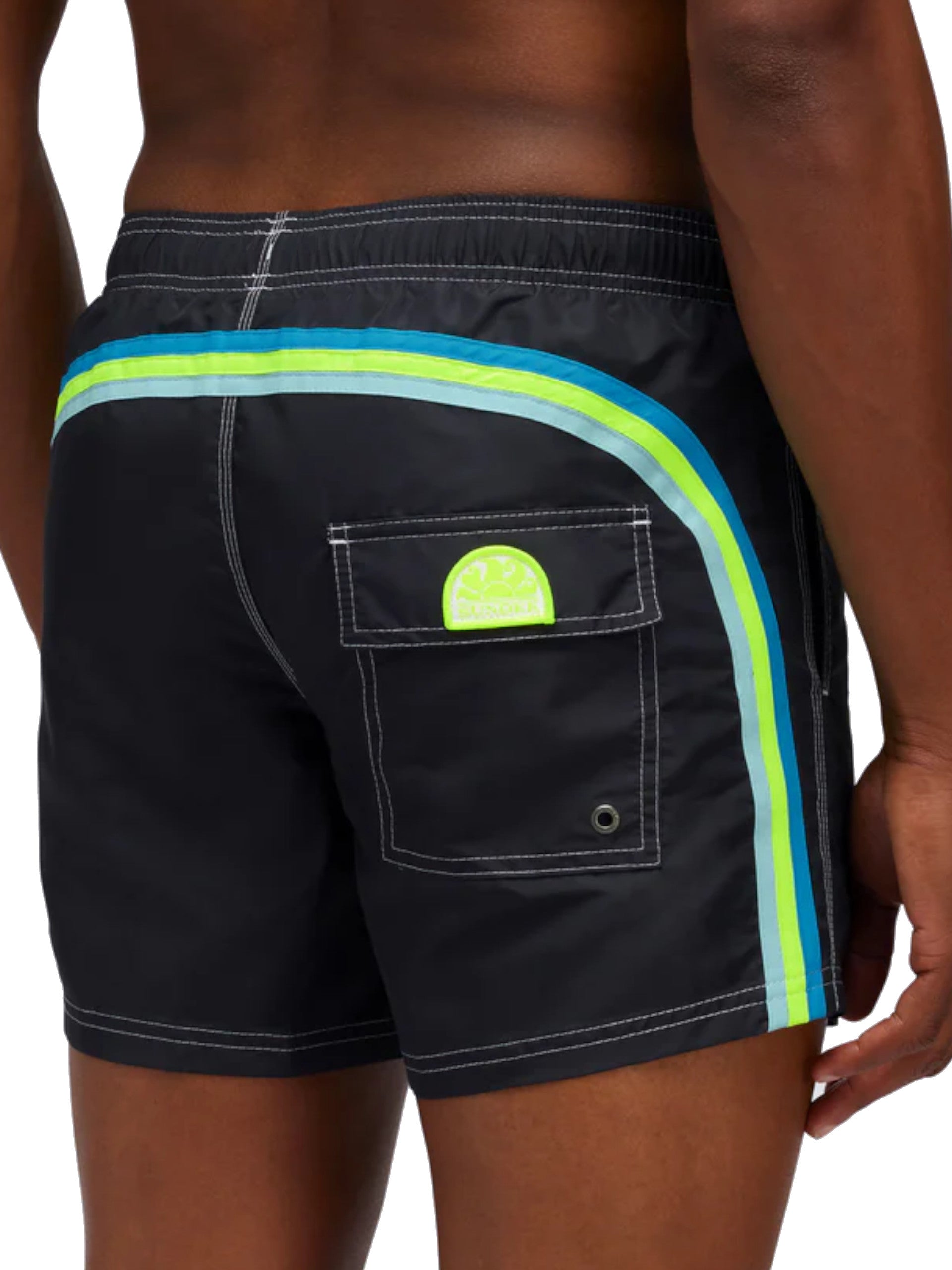 889f18f8f576b26046f06f46ffad9b347b884454