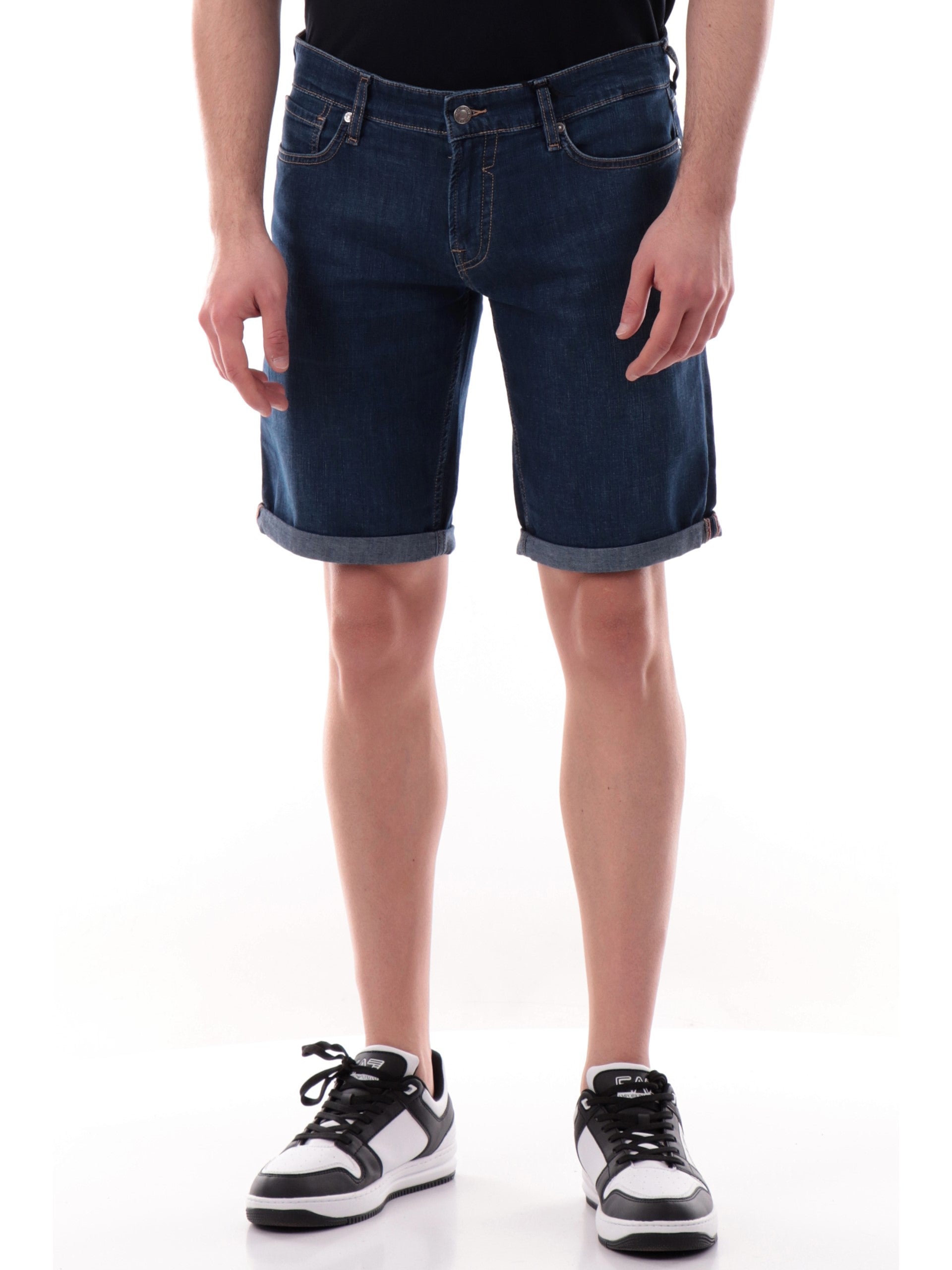 9e2f338eb913f00e2f3453bc9f7630e59d39f657