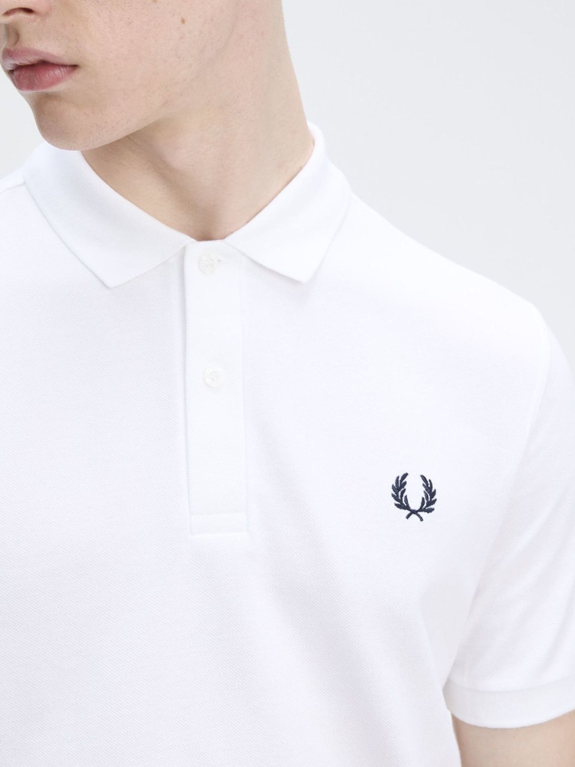 fec3fcad33d120db93eef7b7a022f3d27bd63fdd