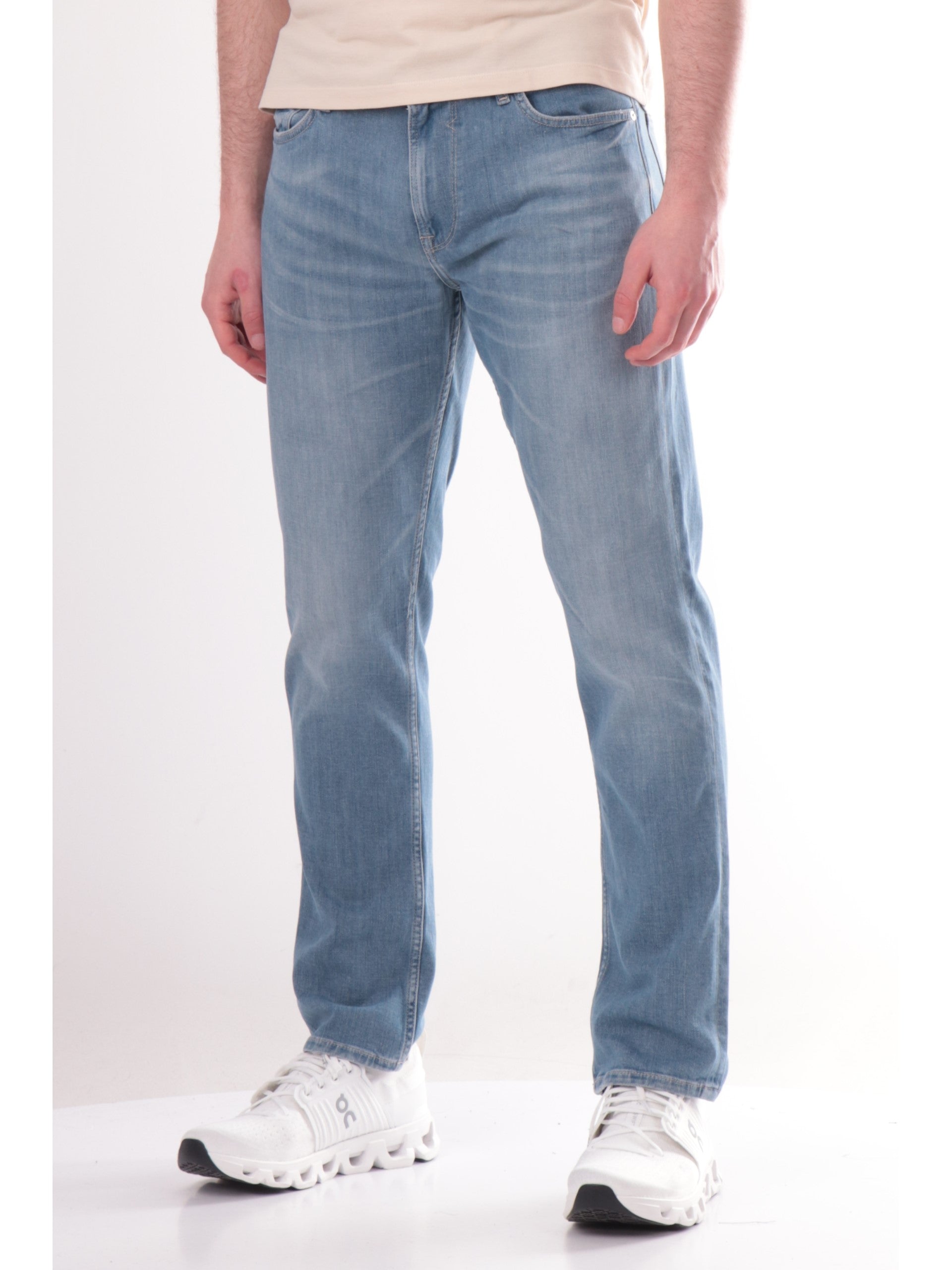 5189bba3fddf165346cc48a4603141c1f5da7798