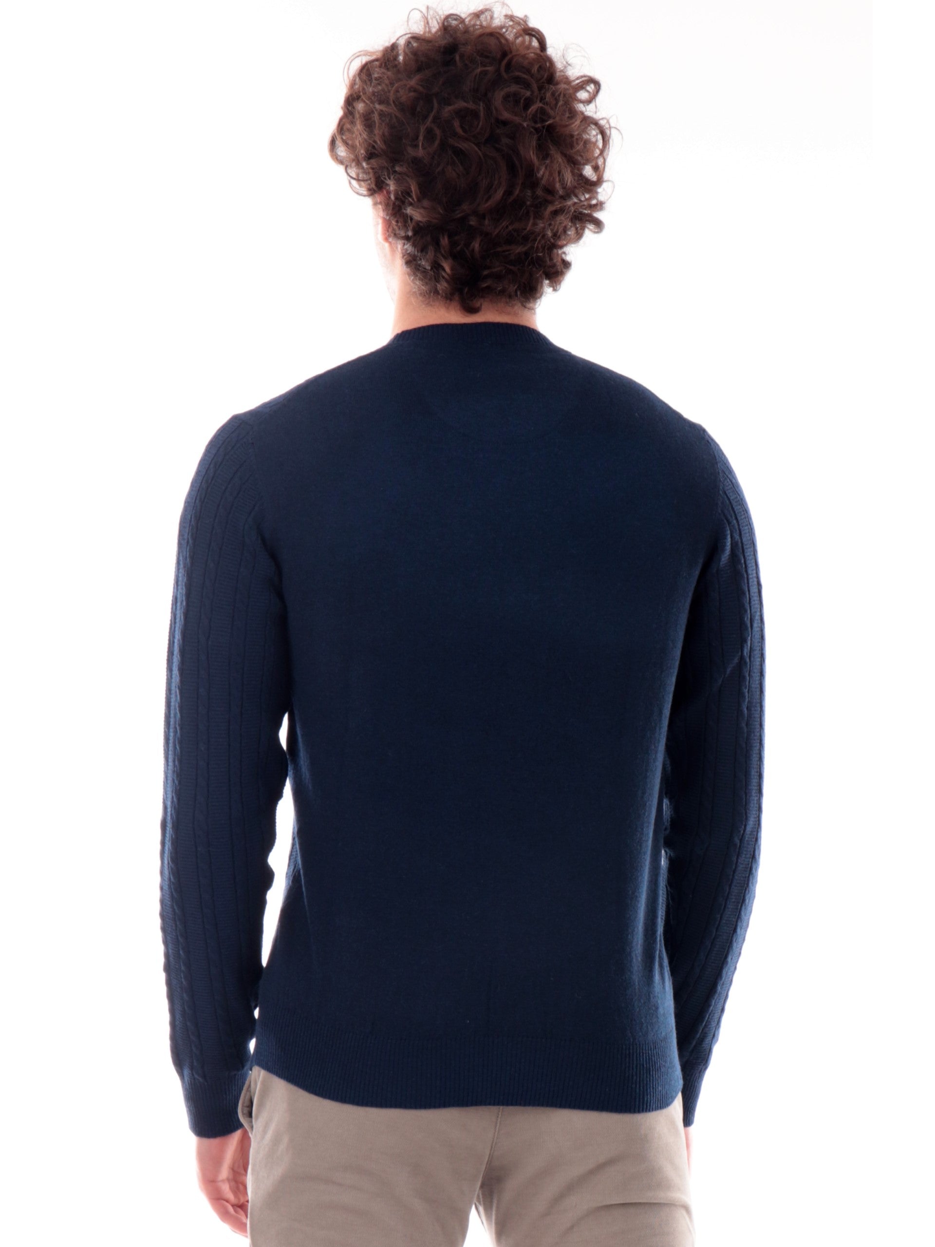 8efc051254324d0ca1202235bcc3bf6a43cb45fa