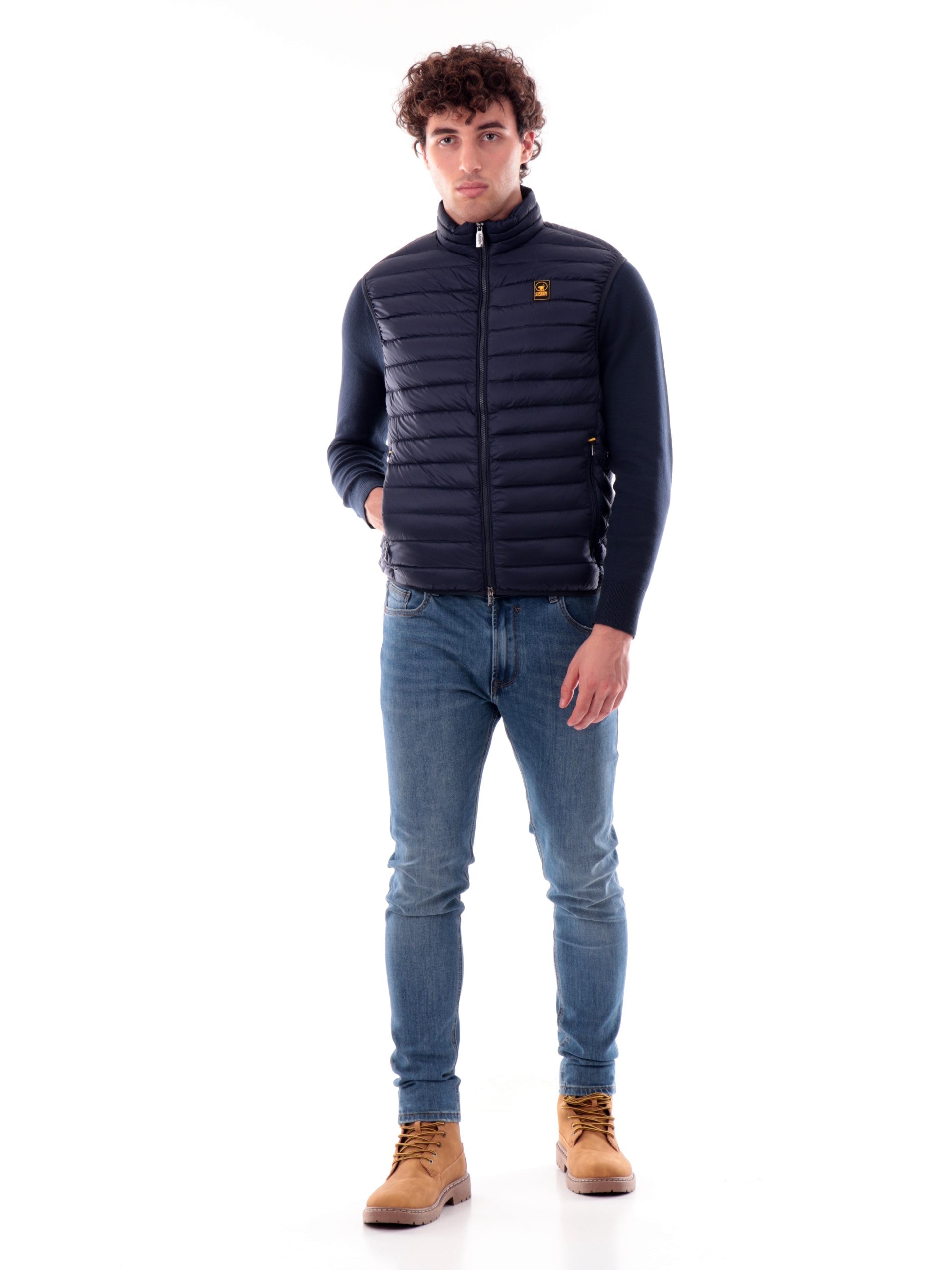 253892981a02409cd8308a044fffacabddca313e