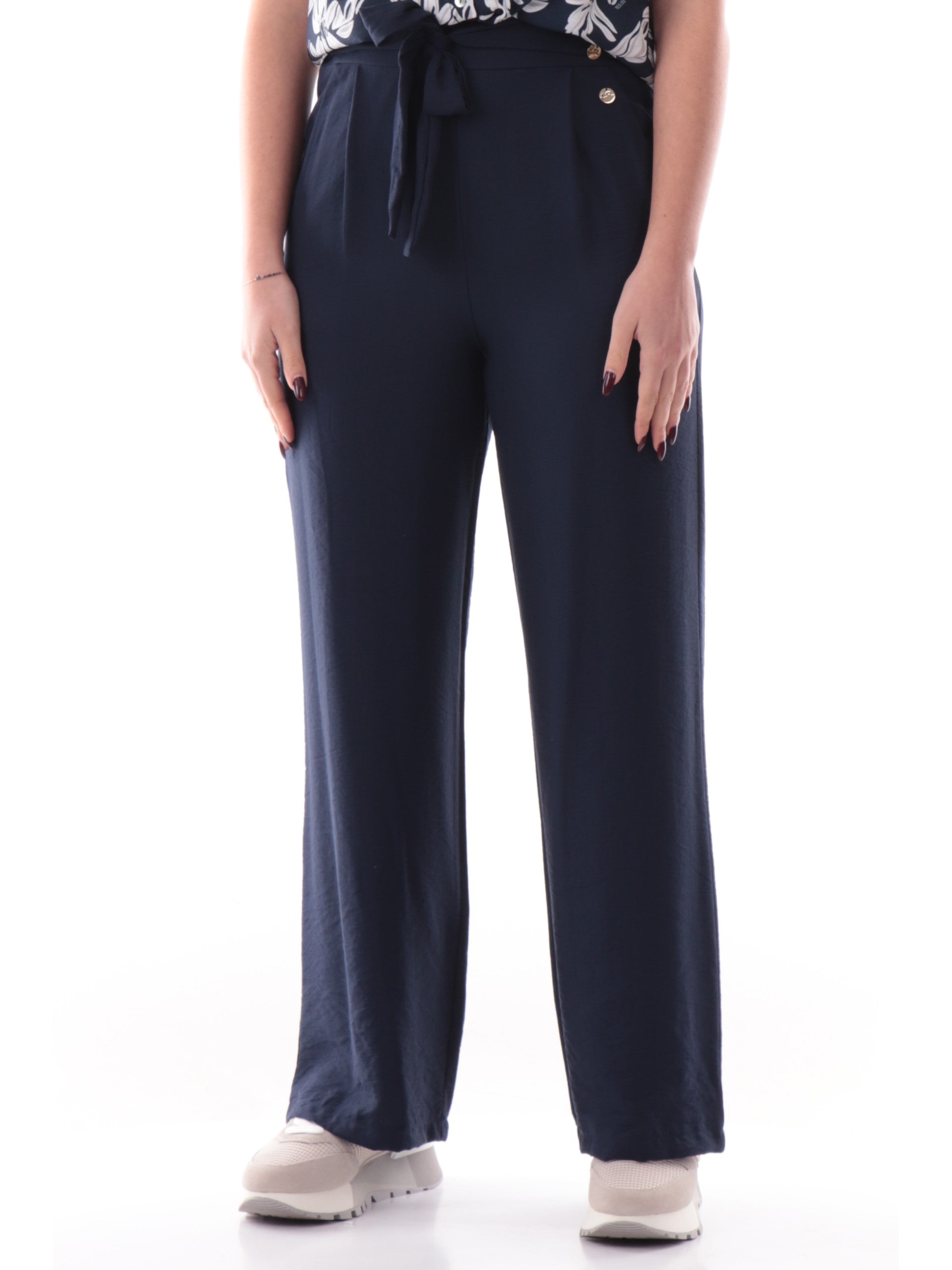 fa95fb3259458fbf75bb594582811abfe9bc2a03