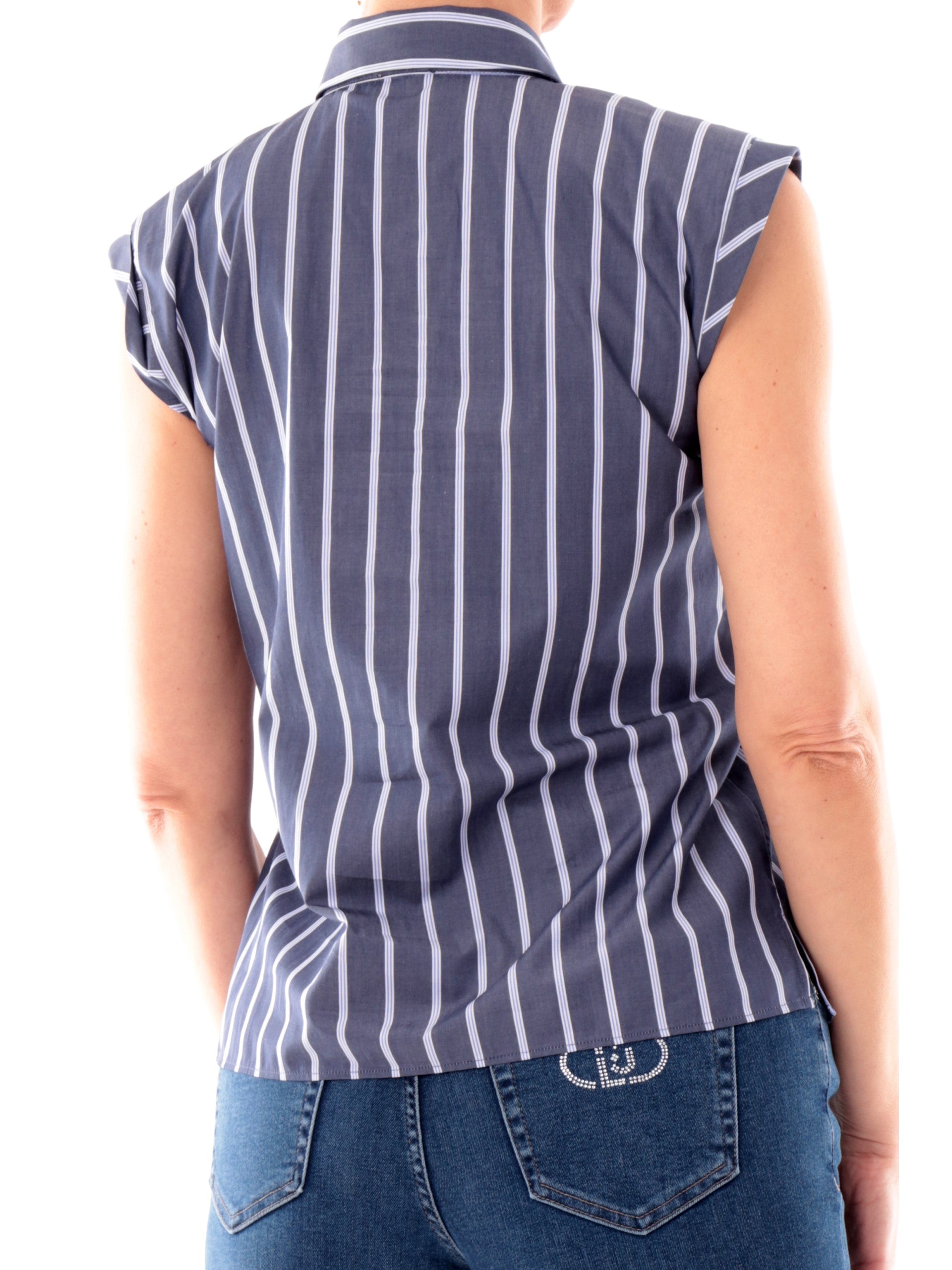 92b57cf1c727c99deb21b4c3e22115361ecdd8d8