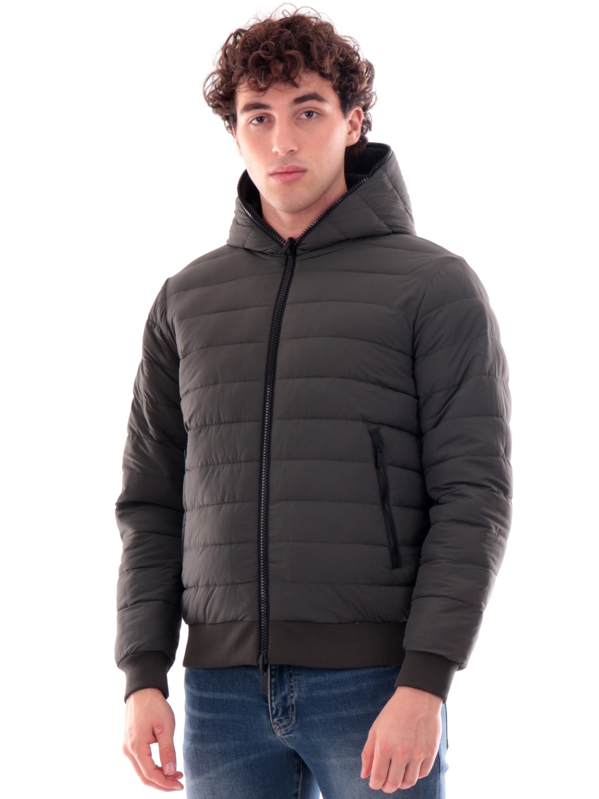 d6f1981412557efbeb4d8ff6c91b24314041351c