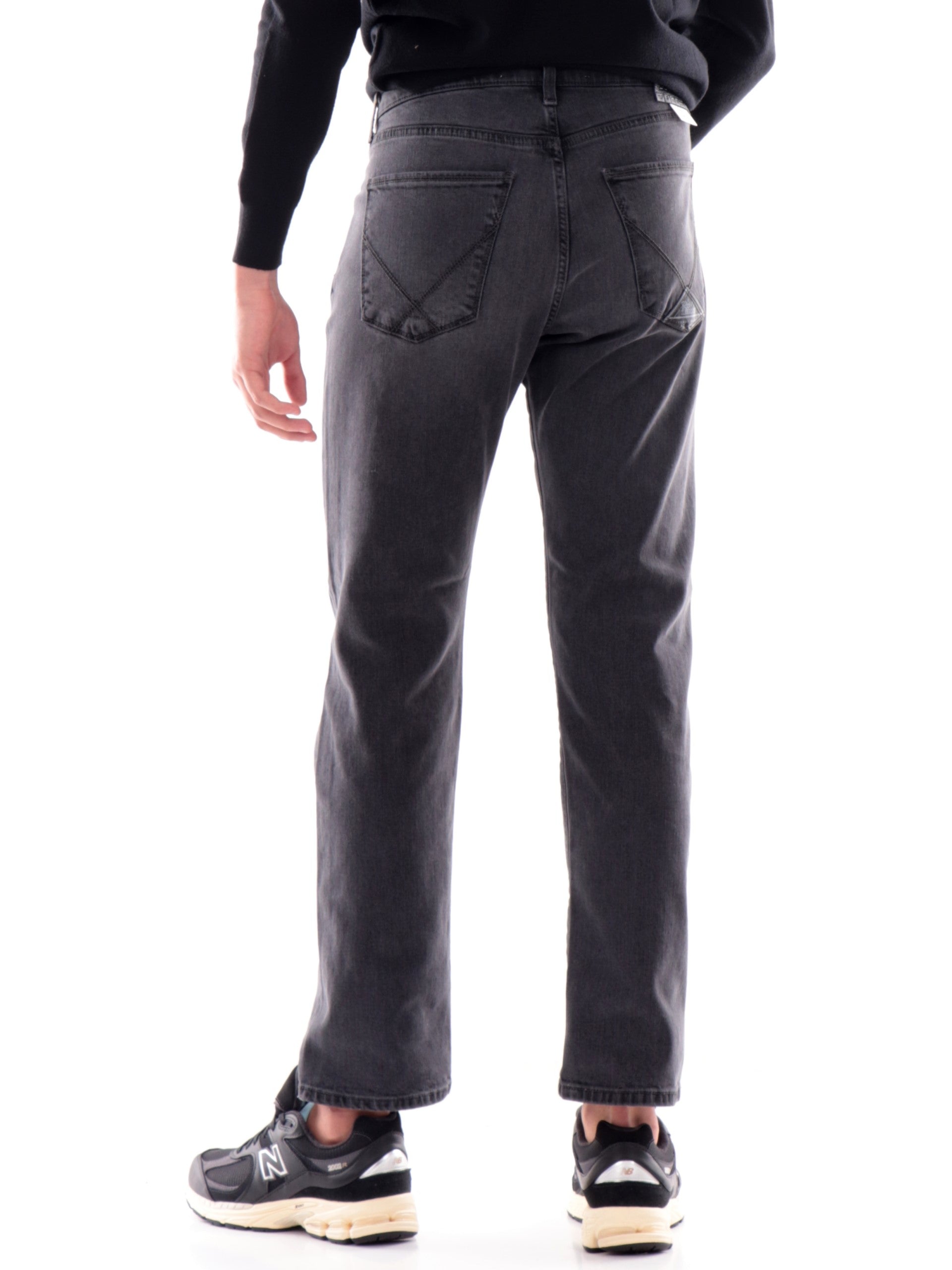 fba399e81b1f7546f9aaf78b096bdbe664c0dc85