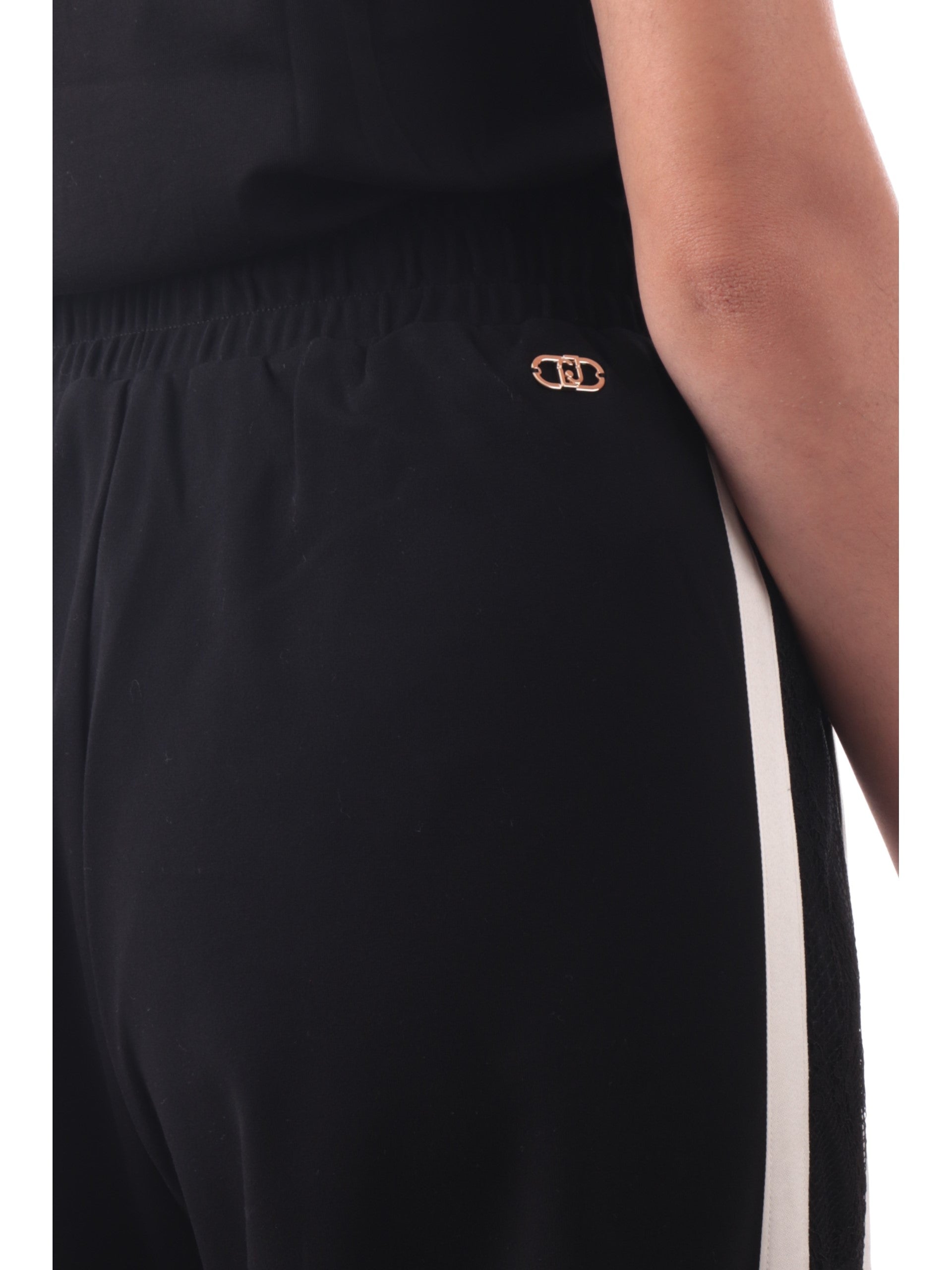 0b913a912cc465be72dc547280bef4cda0a0a3e8