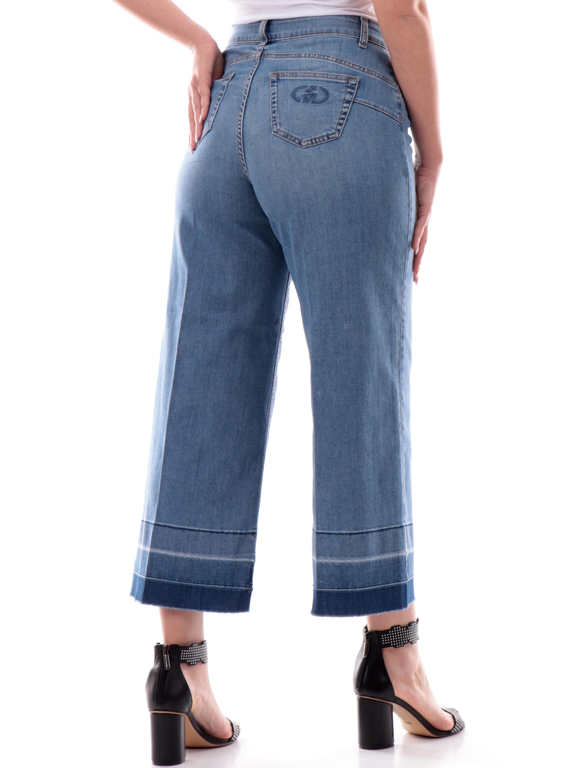 e1f52a32afd5a036be4d2b402d298c7b0a3d26b5