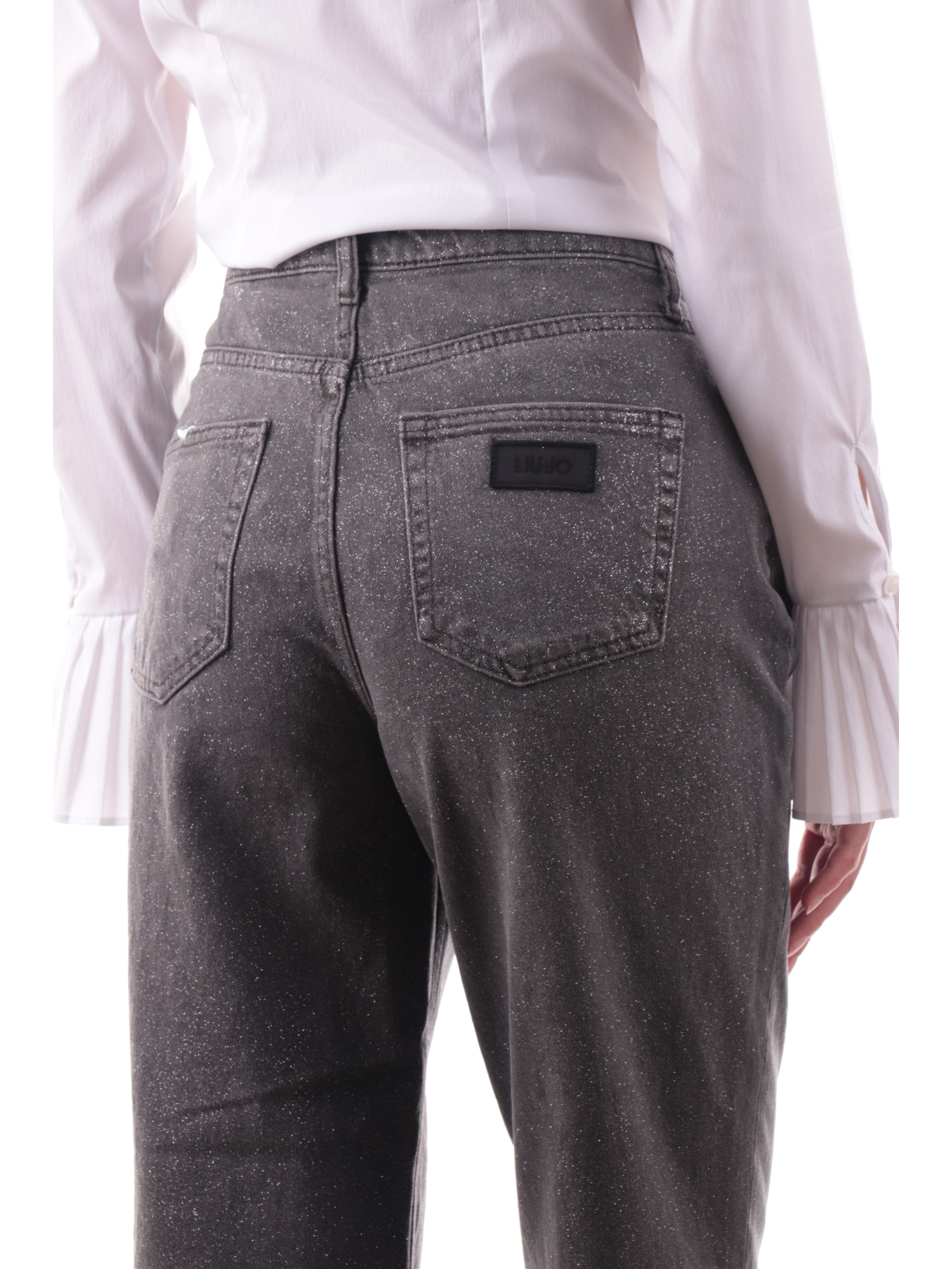 05c43c3cf9b3b5aa2496ec0ac25bff443b0739e1