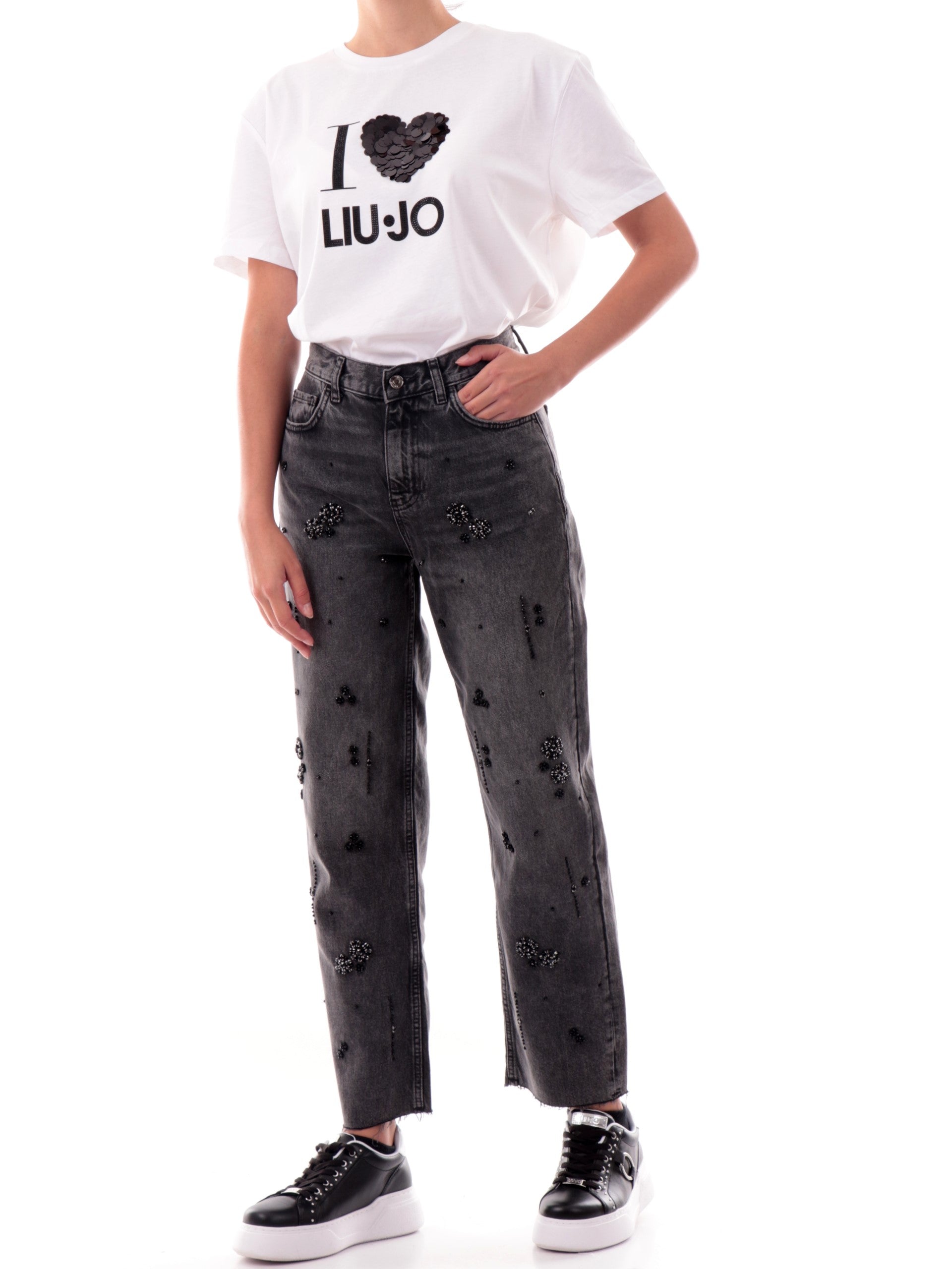 6ec81235d950ee26355404836e38cb24d8670a8d