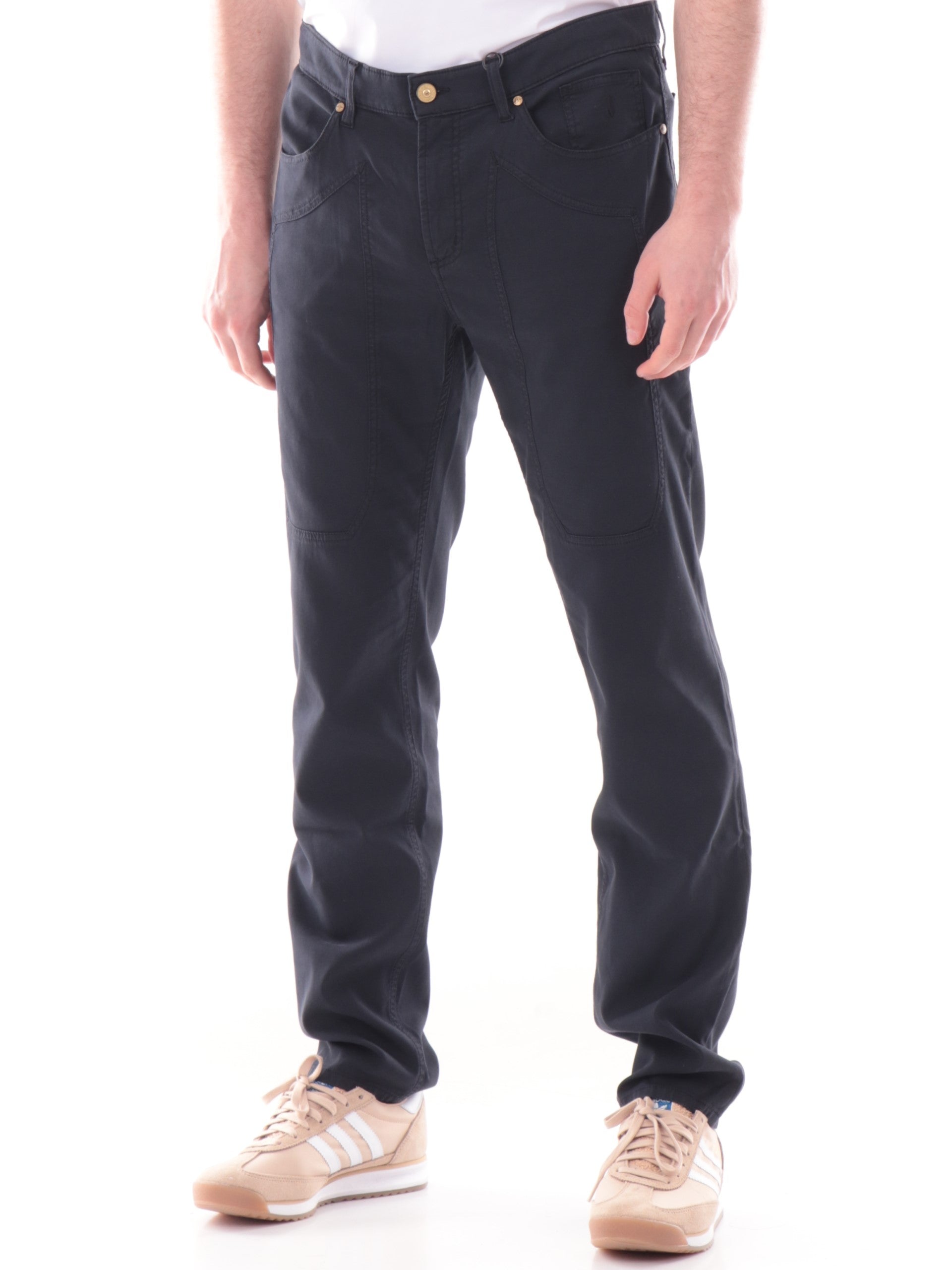 77bb0f07b105a60aa8334860f34b1863de190587