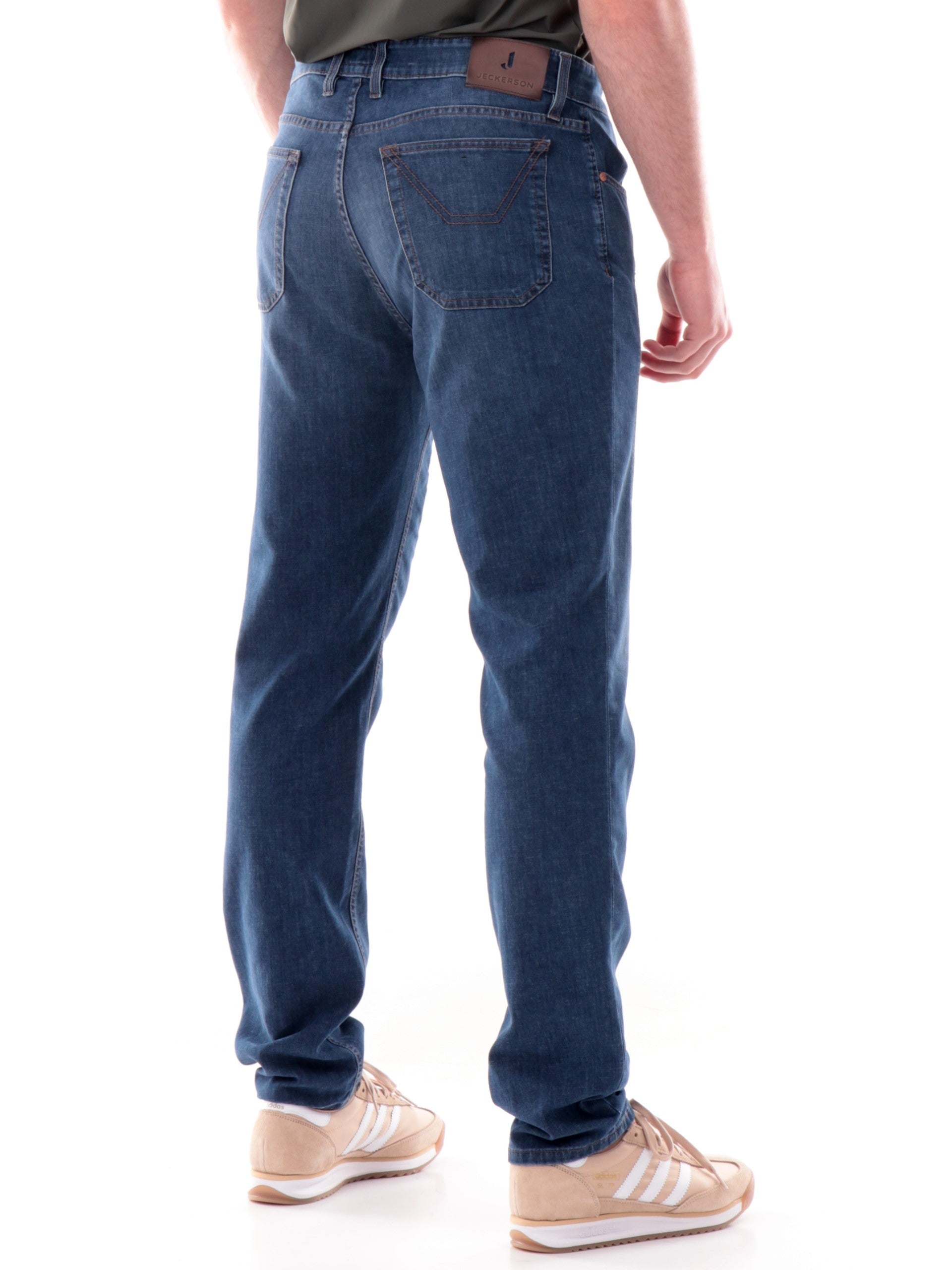 e6872ba8bb4e3d6ee7ce0f35e9aafe56b7a7012f