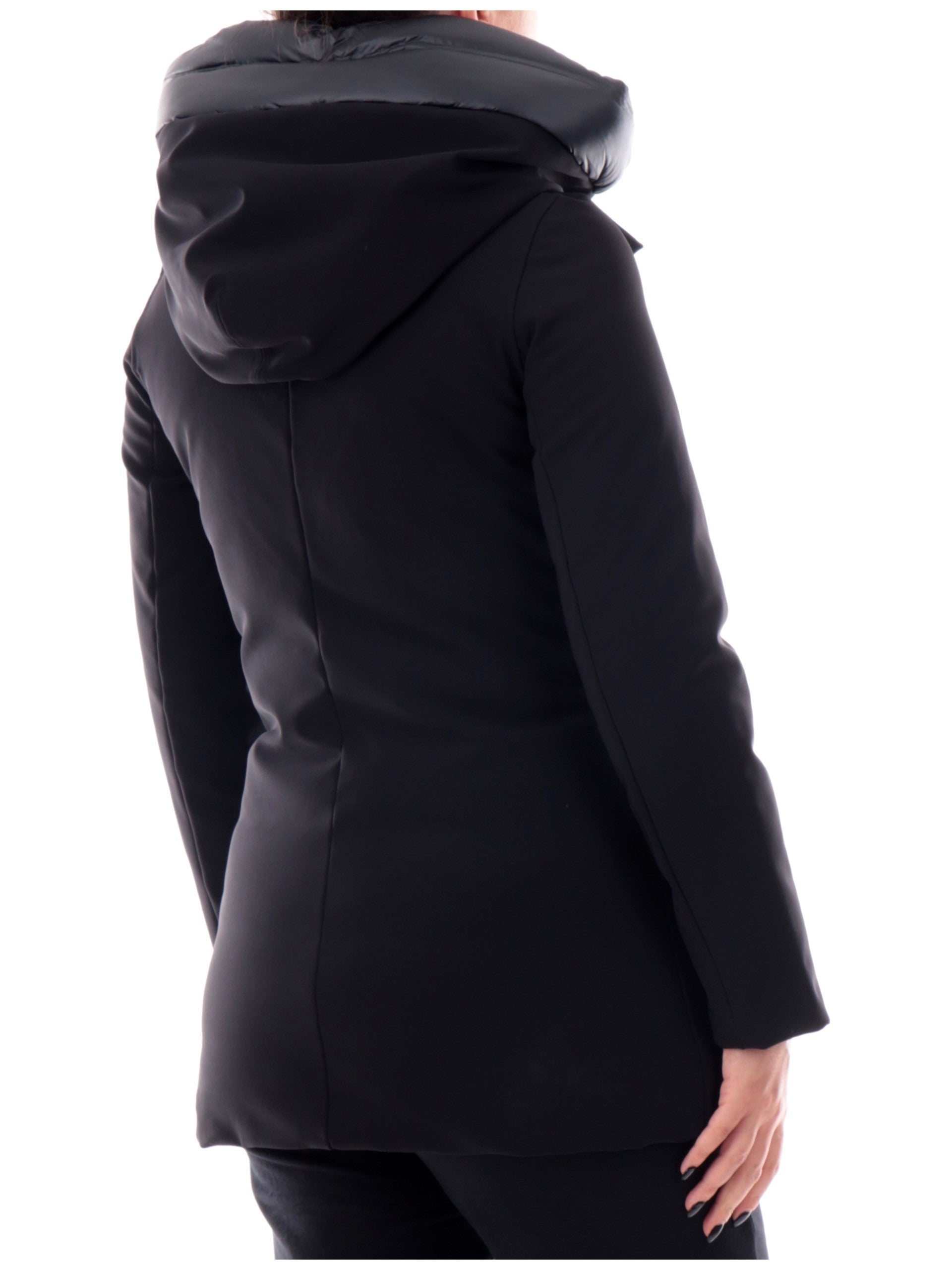 827822eb79f60a7700215bf9a9d52ba5aebc5a70