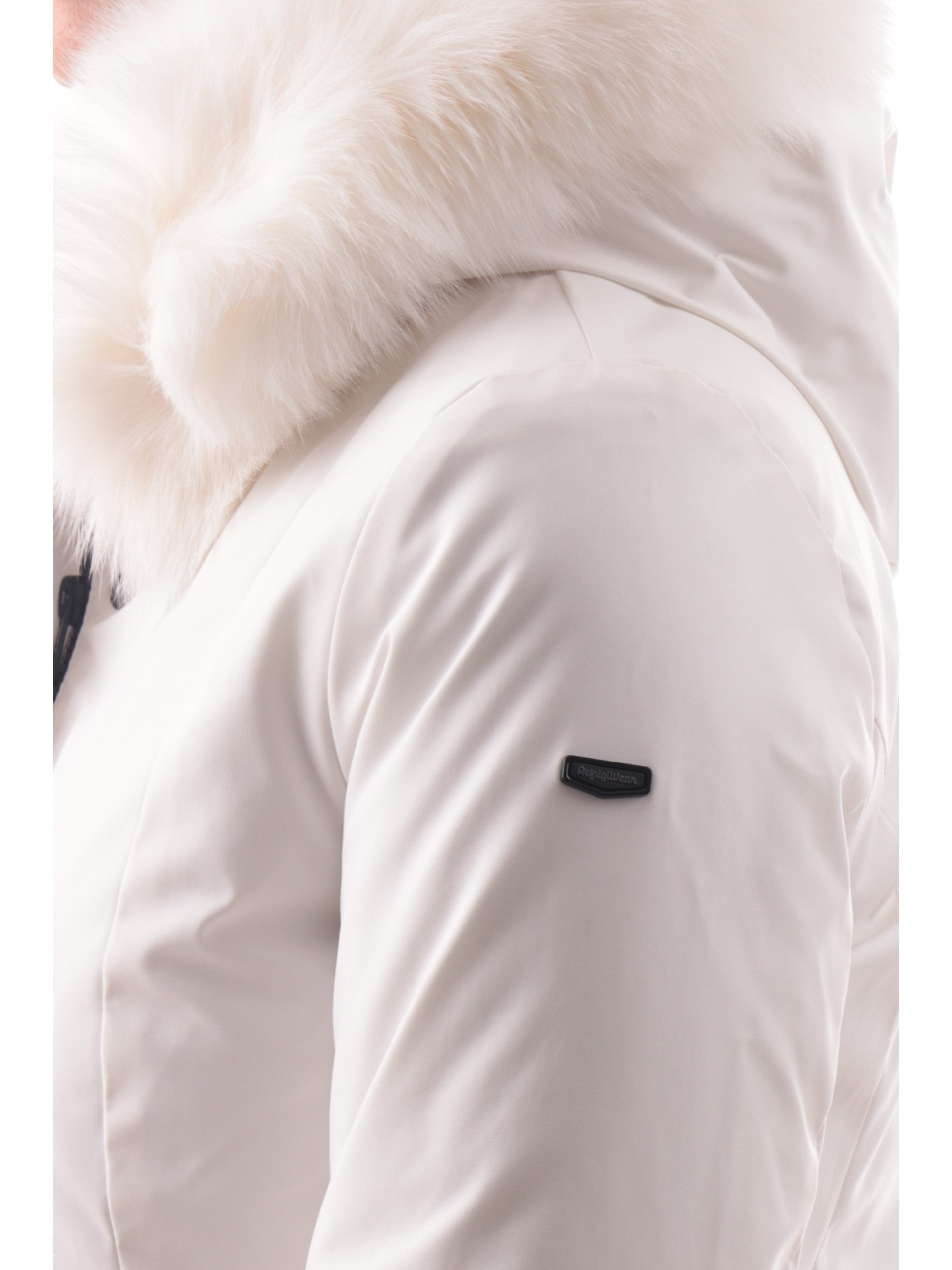 d9778213112b71f5a7cab1aa2d84504a2a74013e