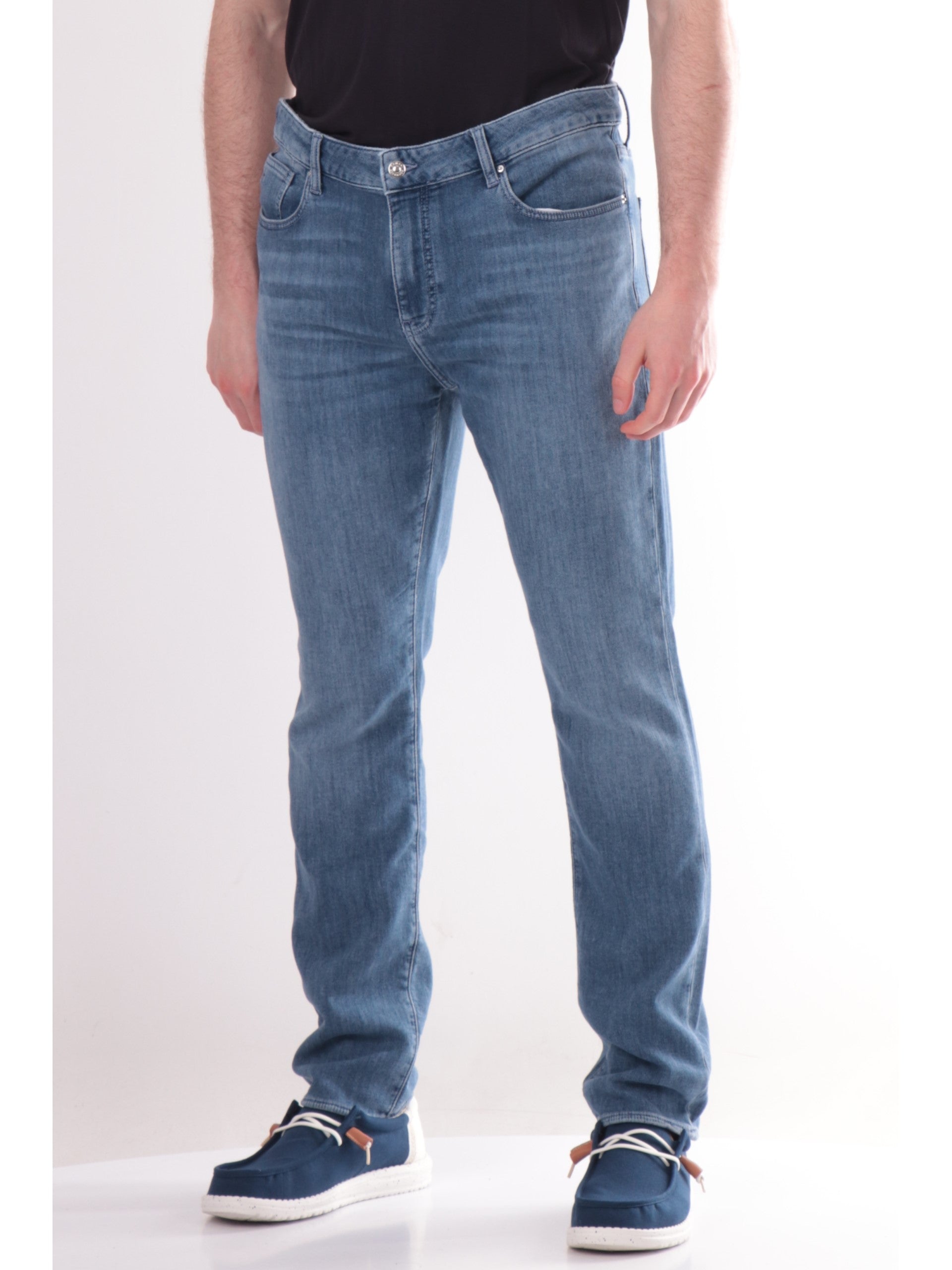 b11d54ee02809d3c6caa5ed76a615b782a71abdb